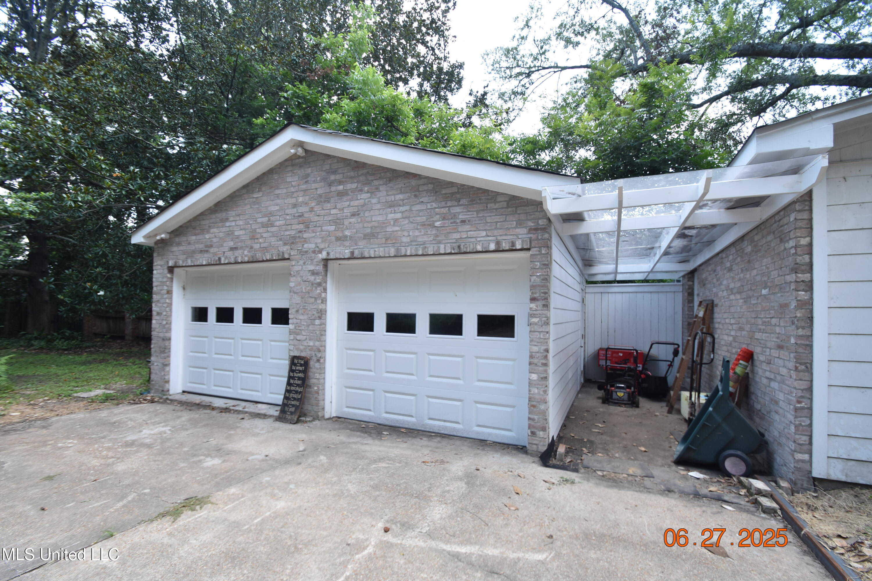 1211 River Road
