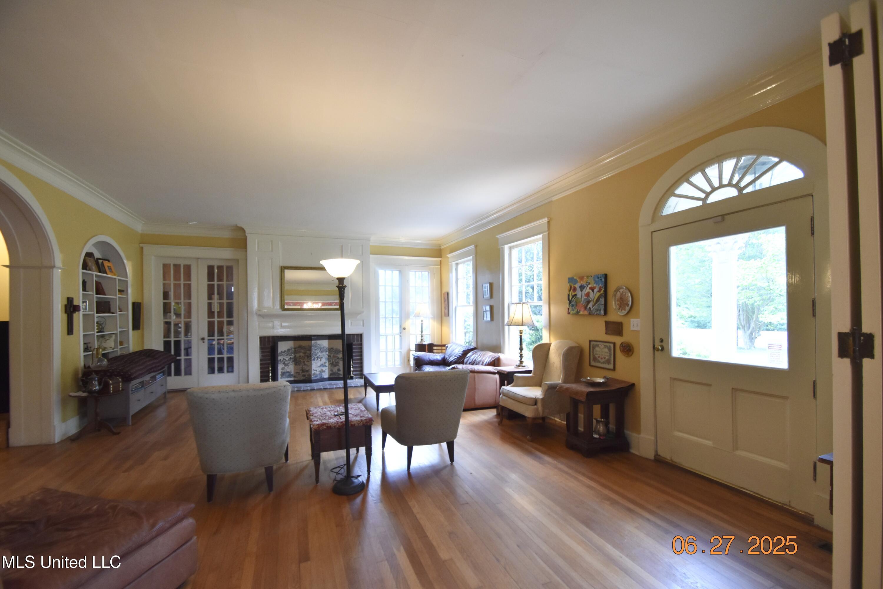 1211 River Road