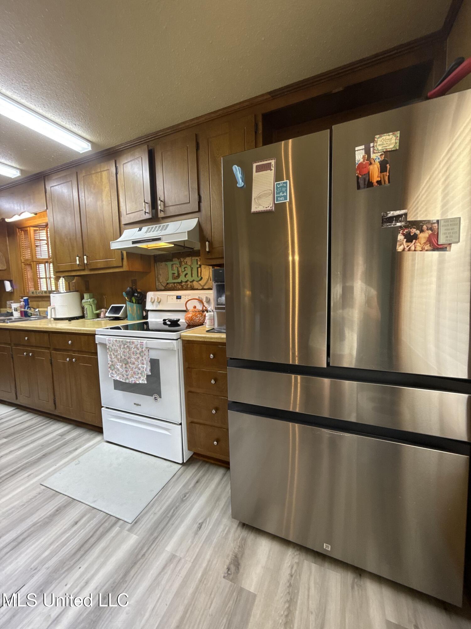 609 N Rutherford Drive