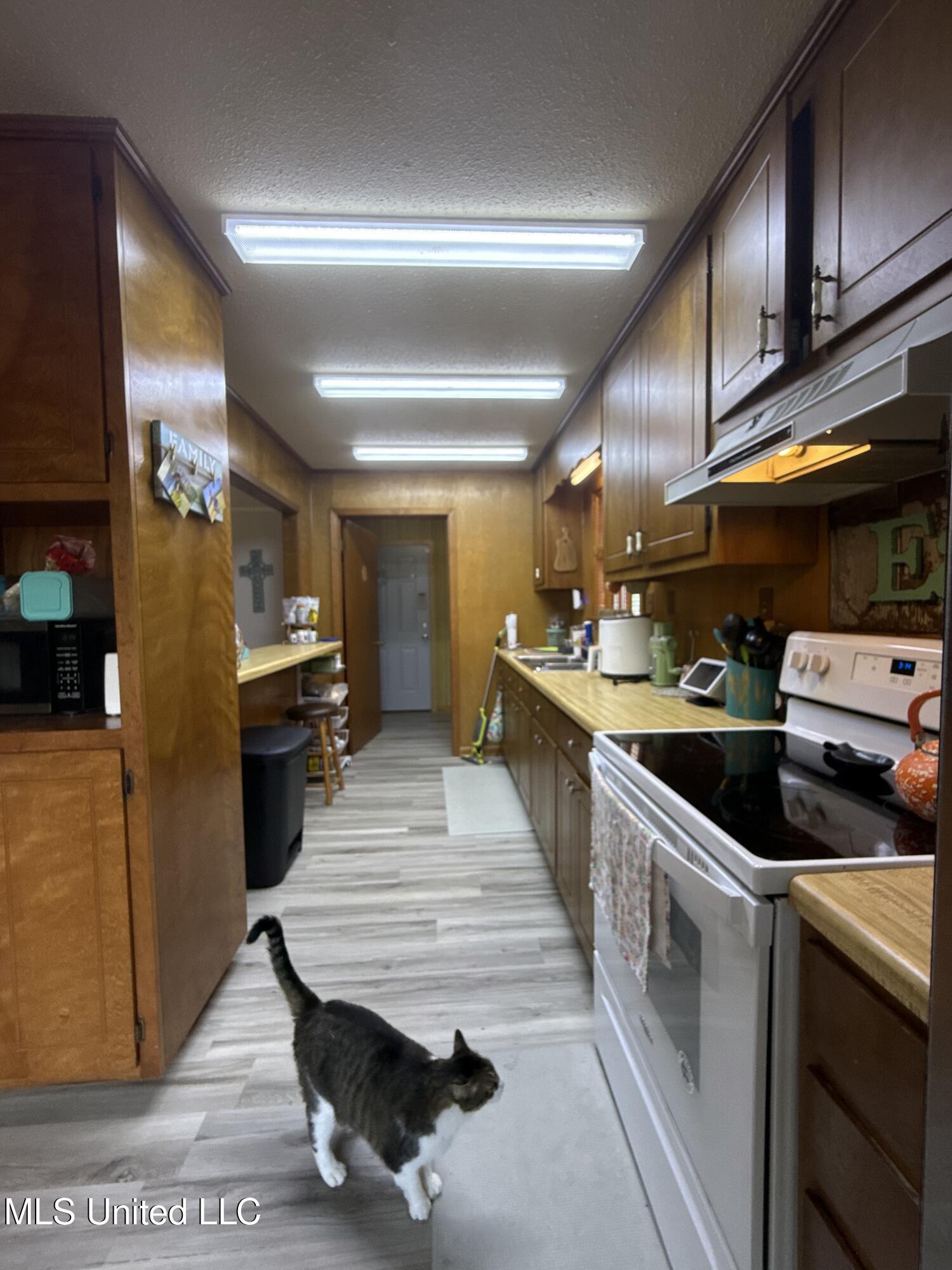 609 N Rutherford Drive