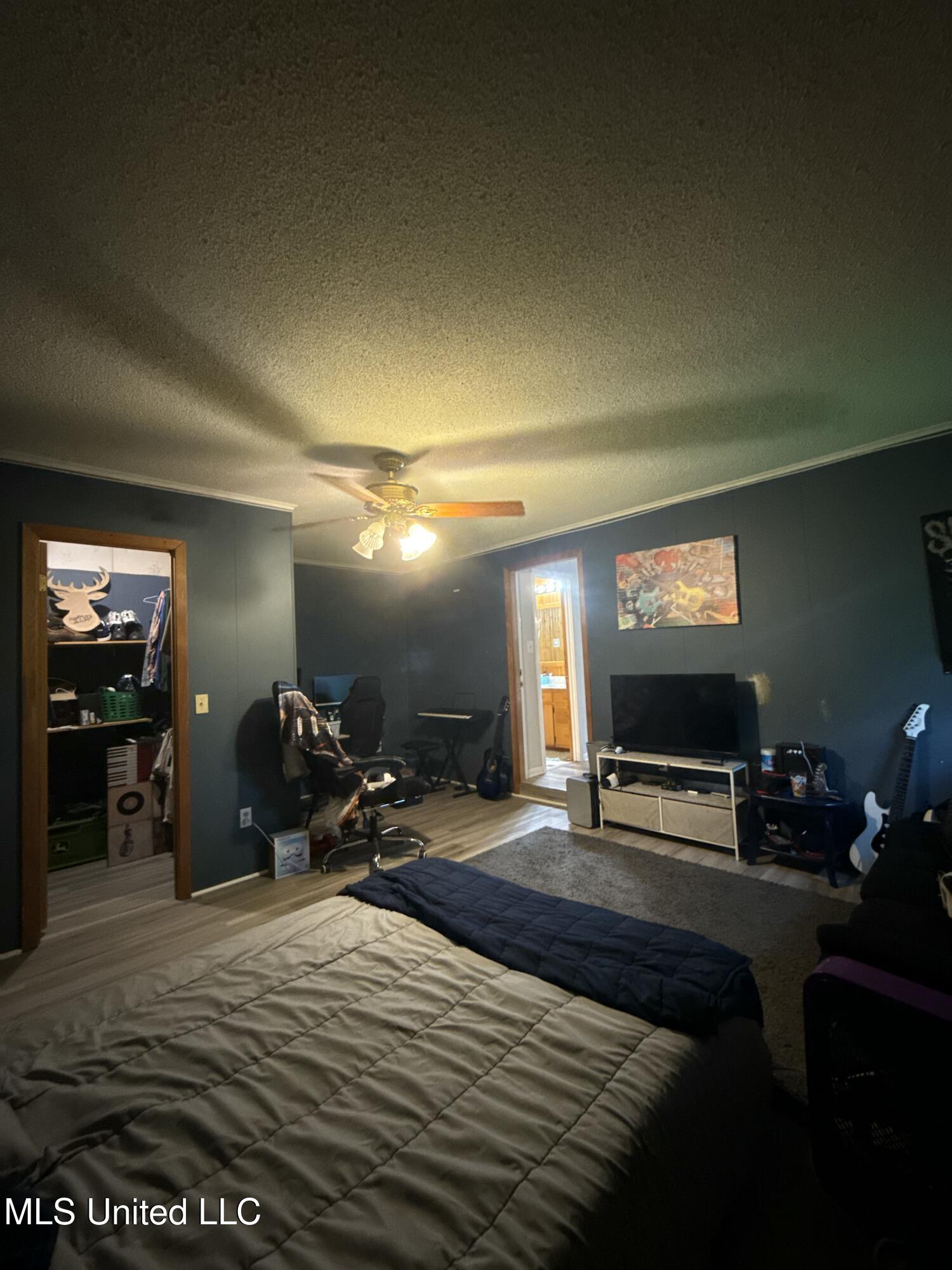 609 N Rutherford Drive