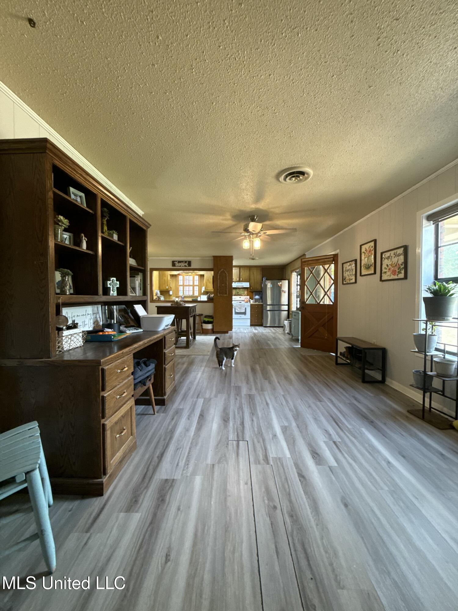 609 N Rutherford Drive