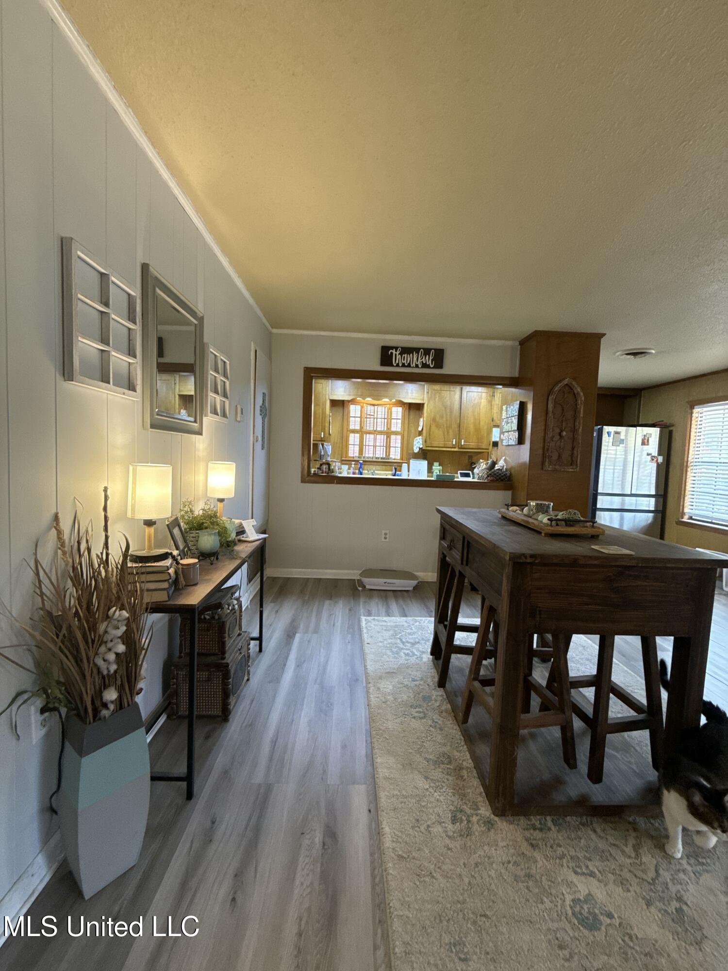 609 N Rutherford Drive