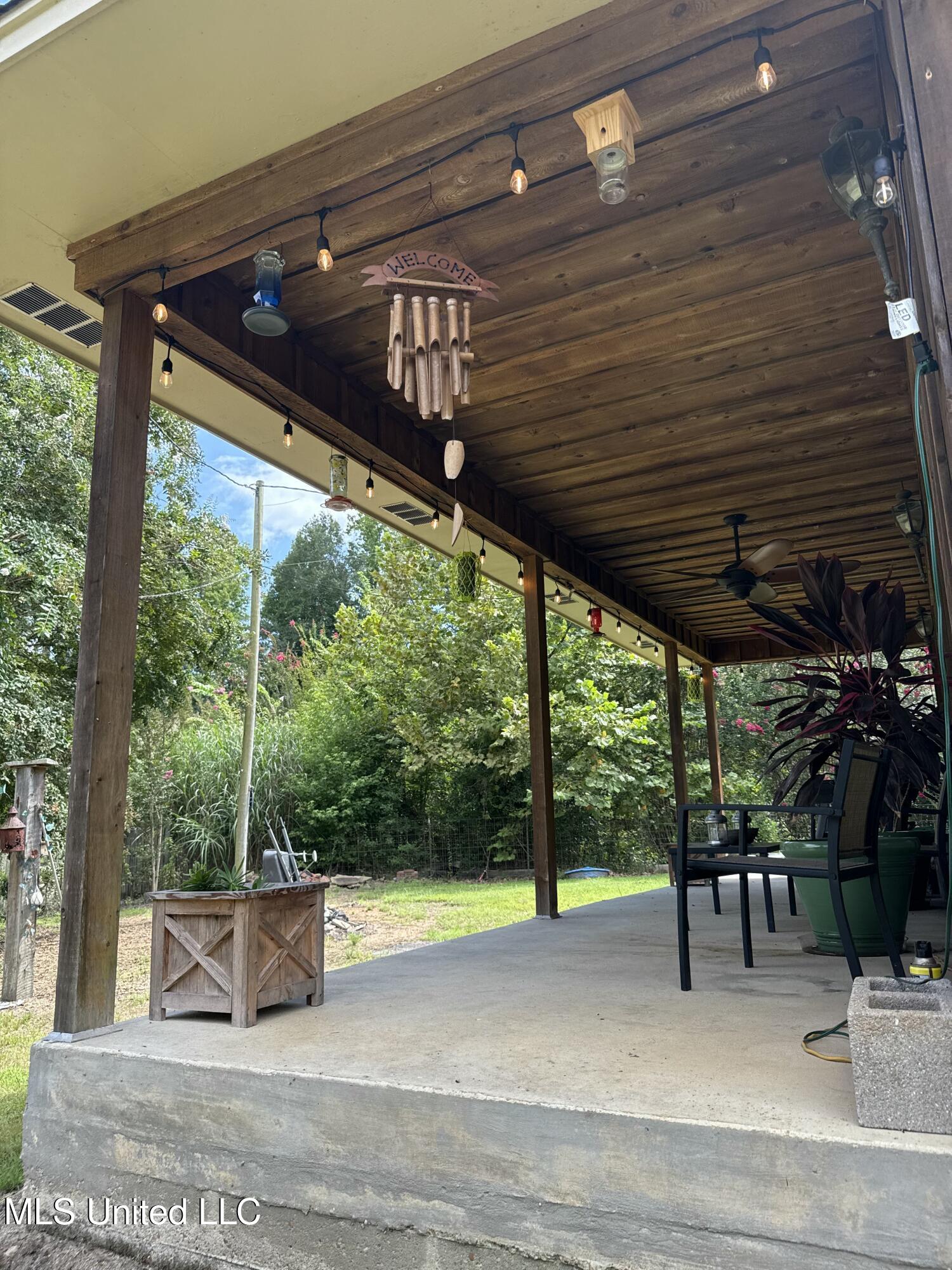 609 N Rutherford Drive