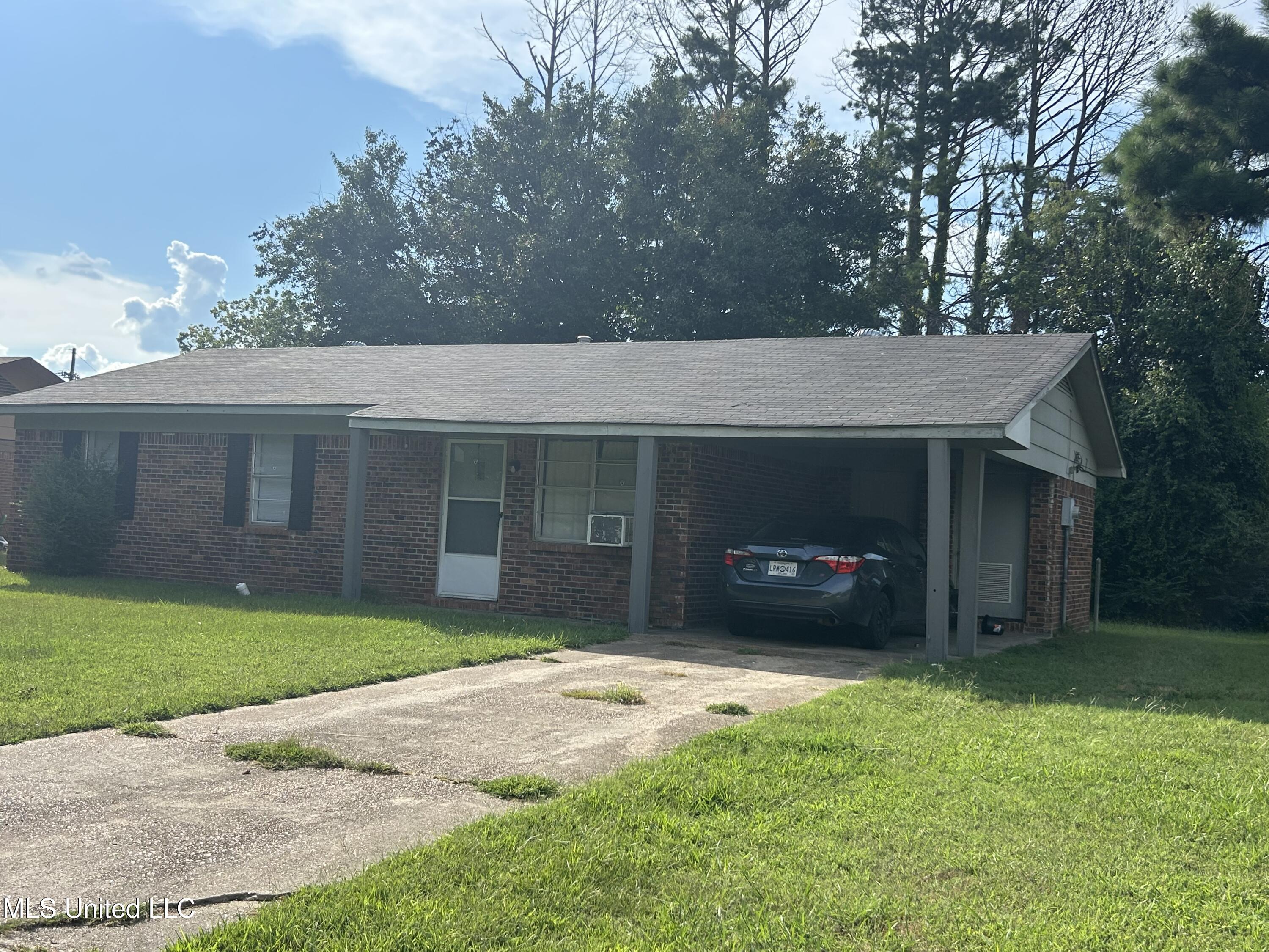 2905 Mckennedy Drive