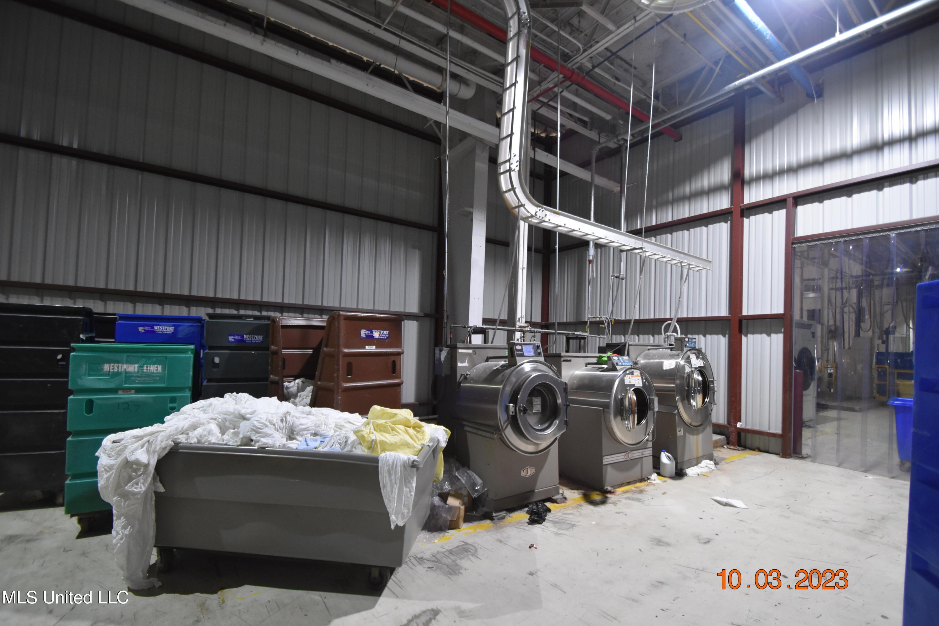 956 N Broadway Street