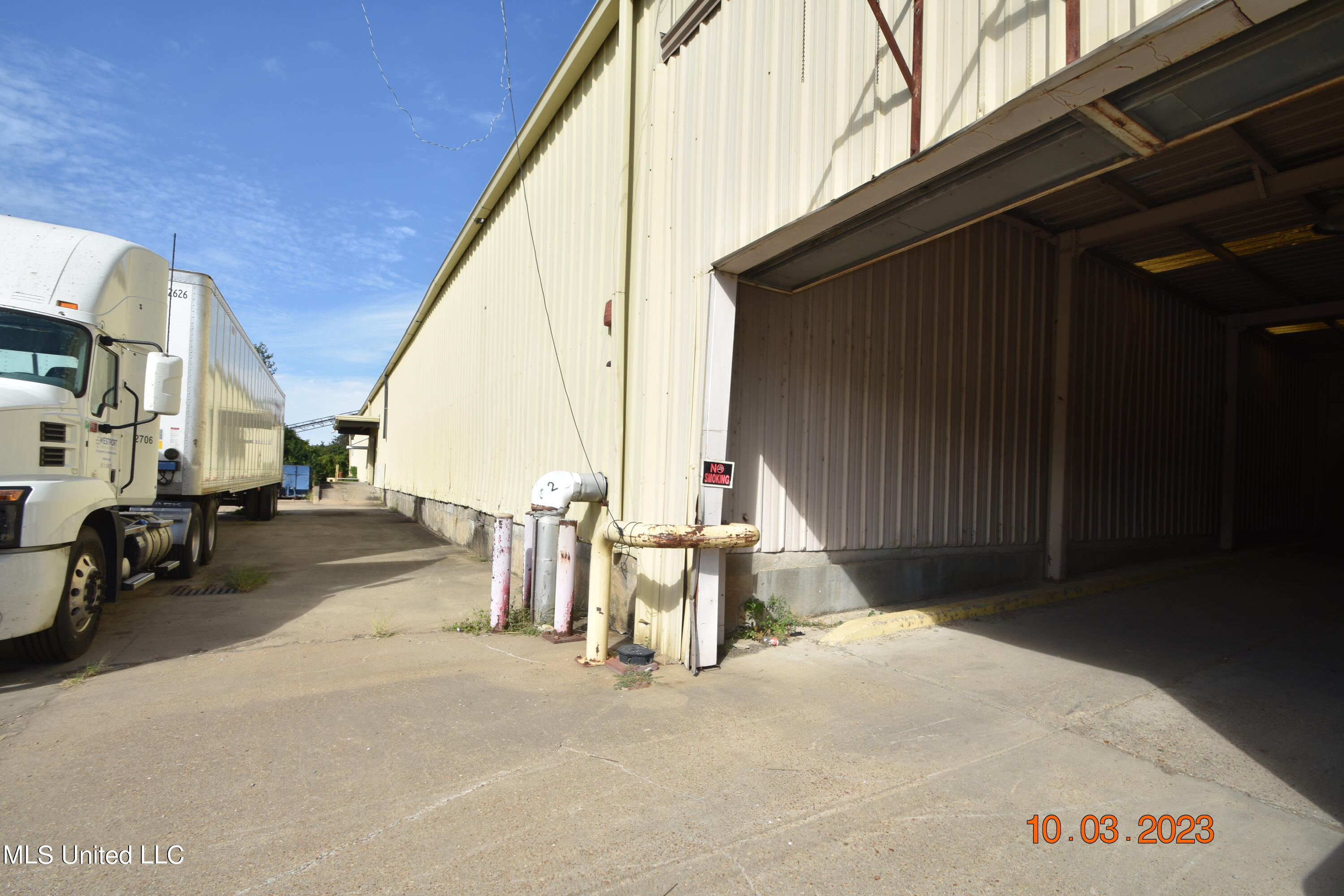 956 N Broadway Street