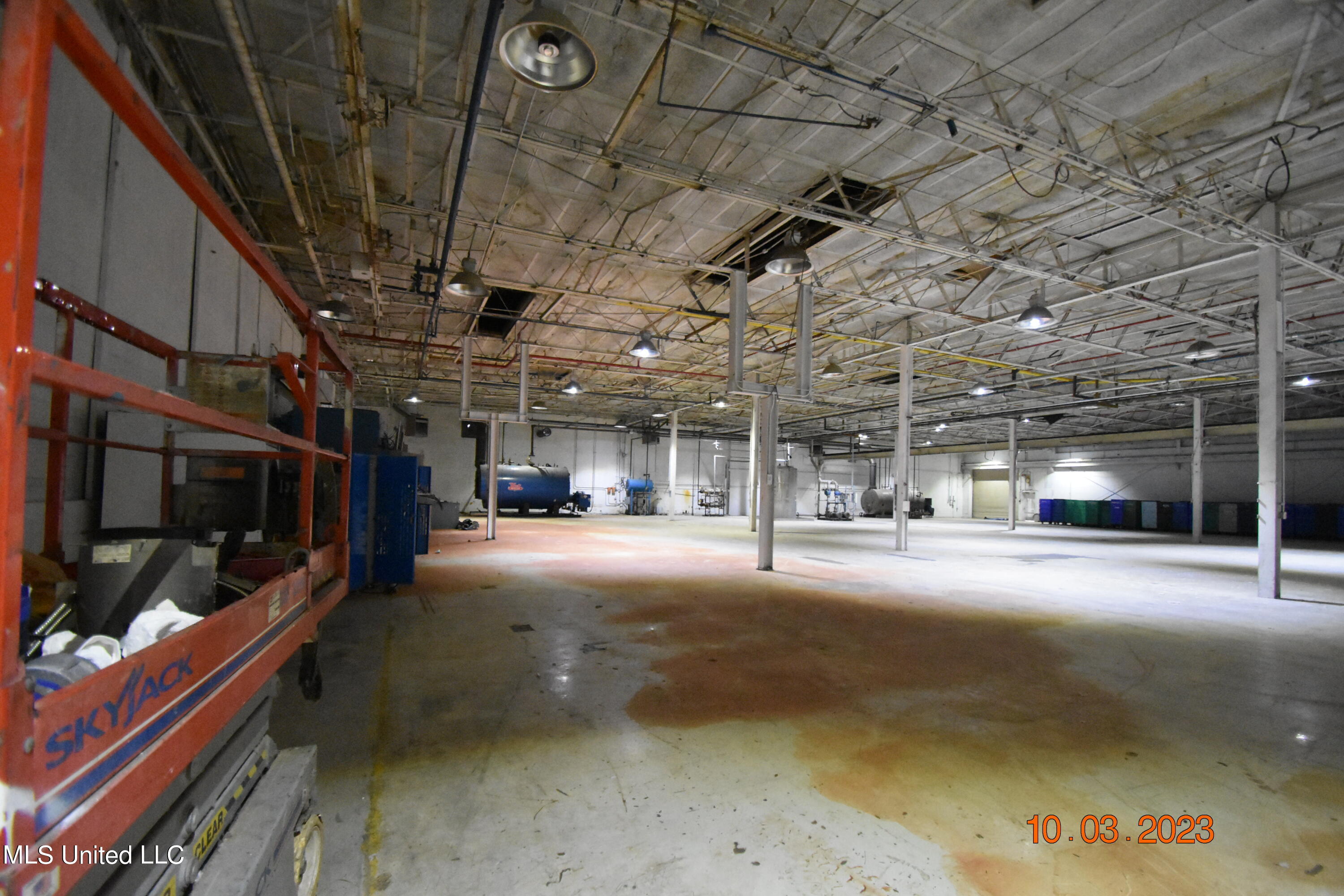 956 N Broadway Street