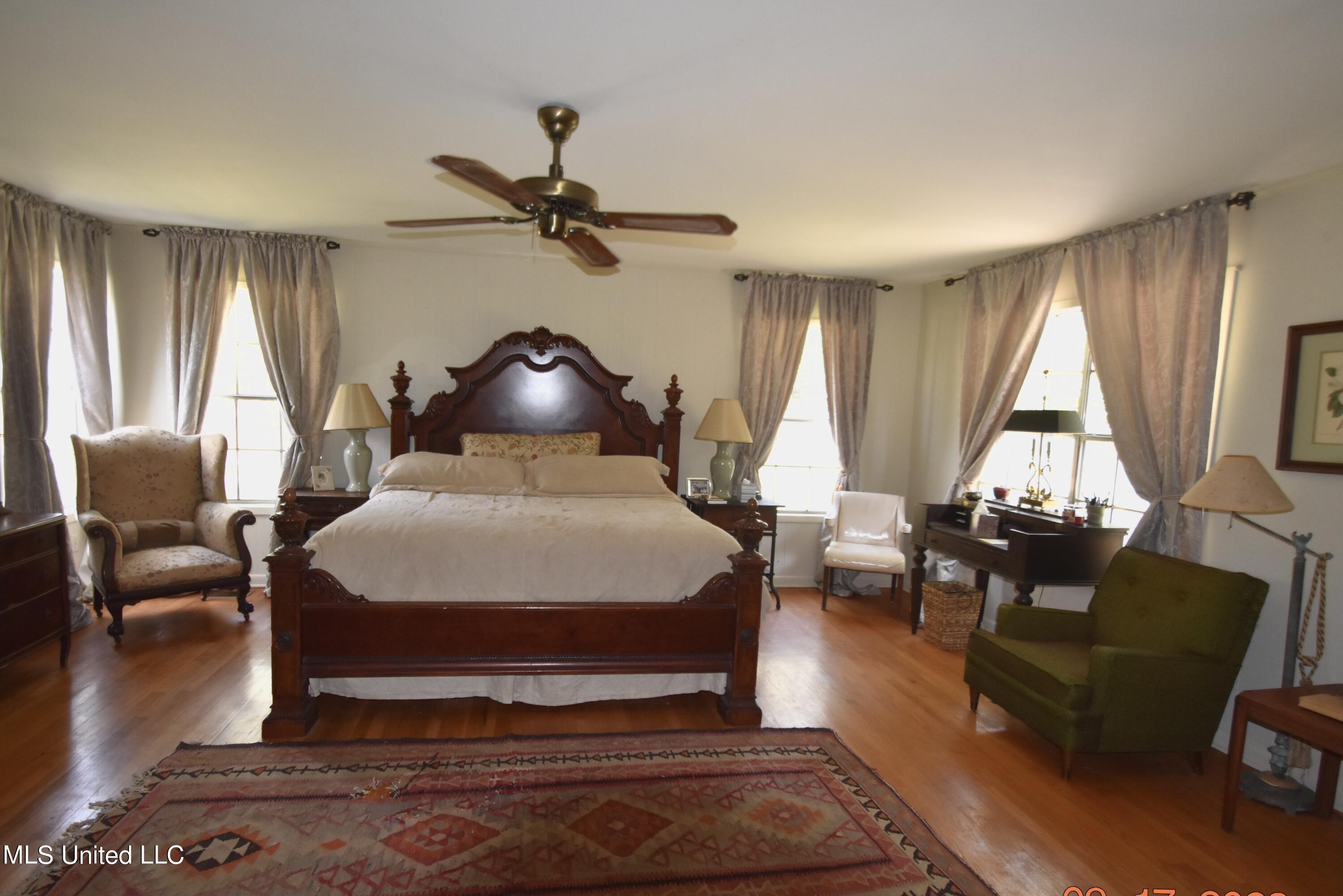 501 Macarthur Avenue