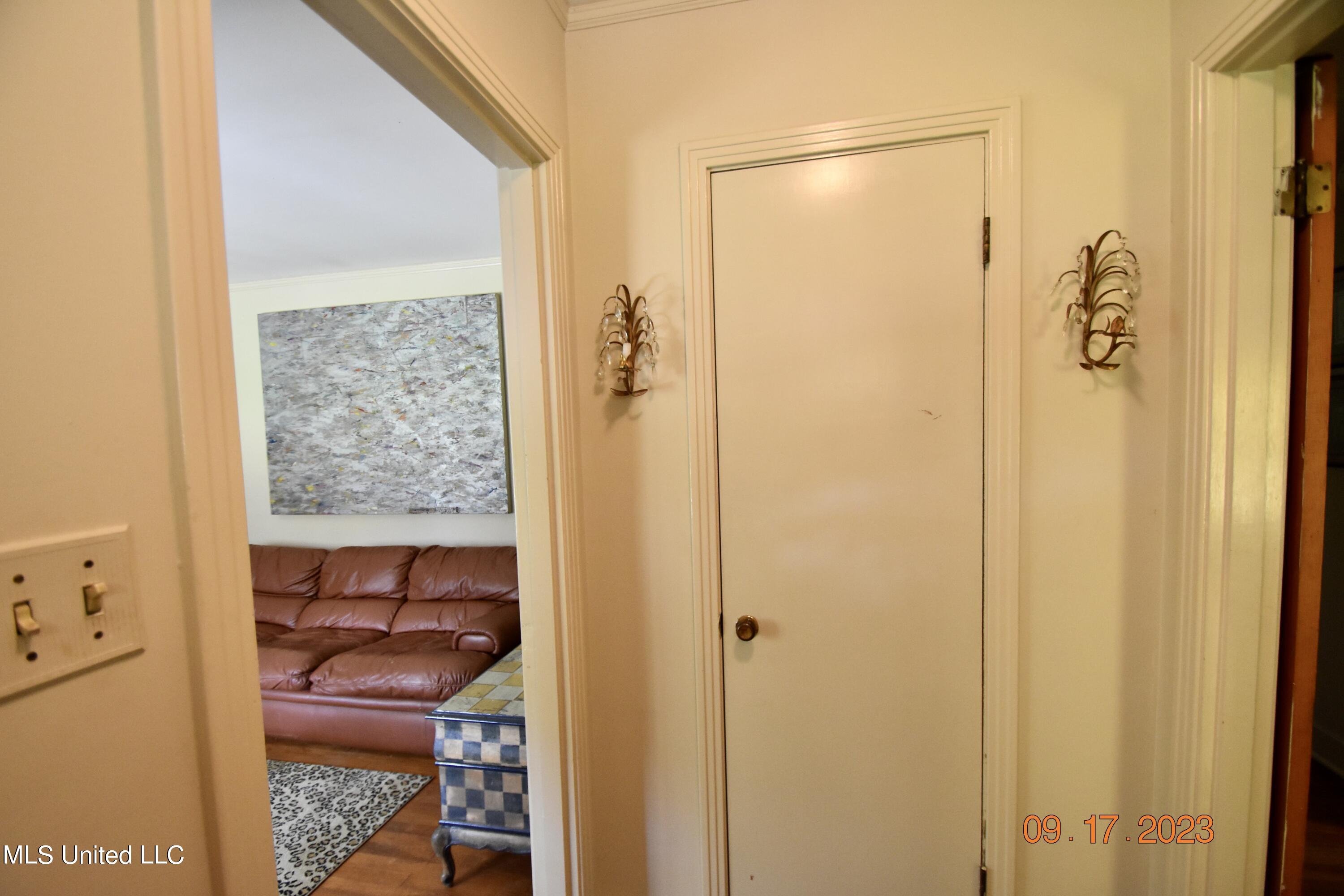 501 Macarthur Avenue