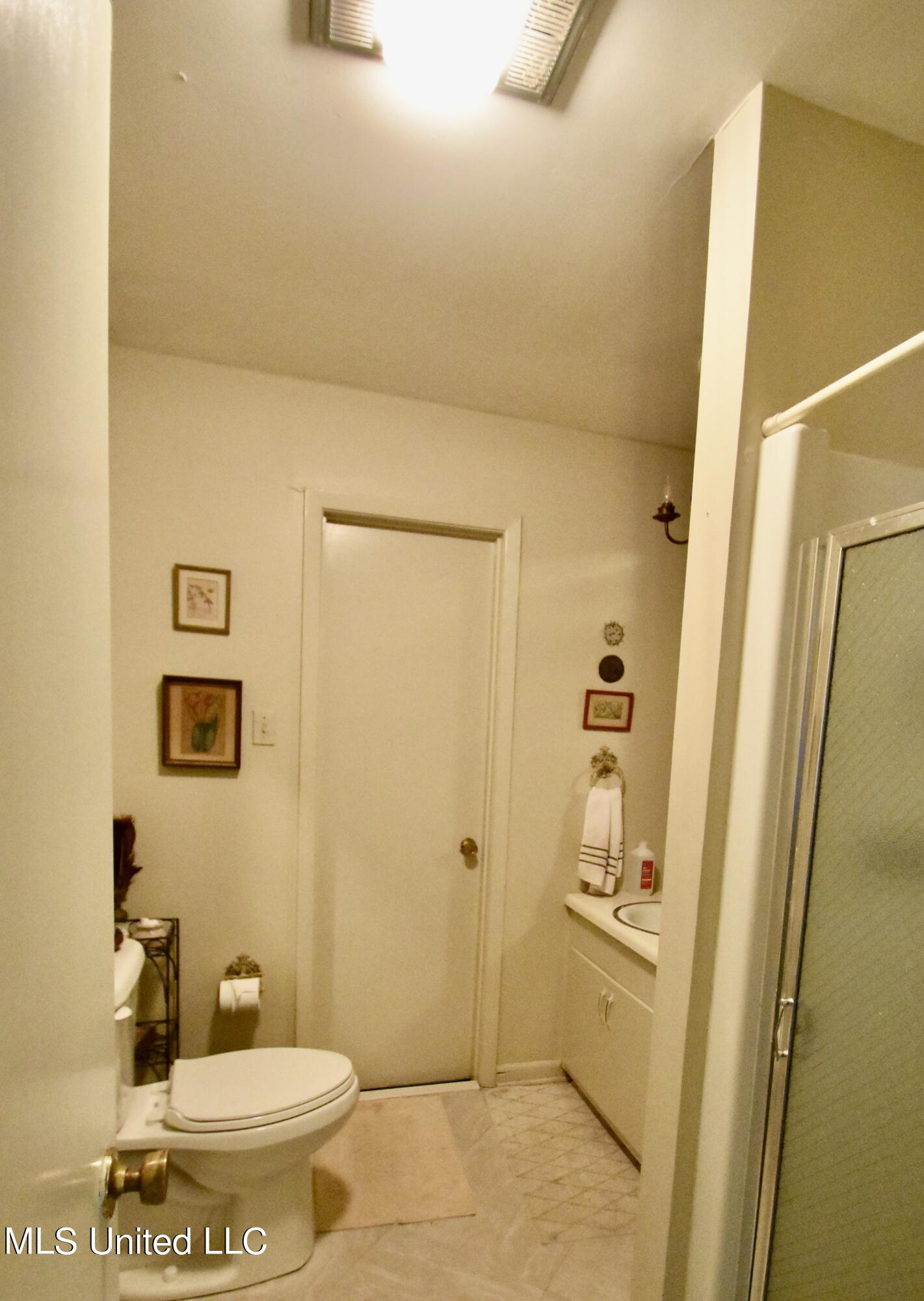 501 Macarthur Avenue