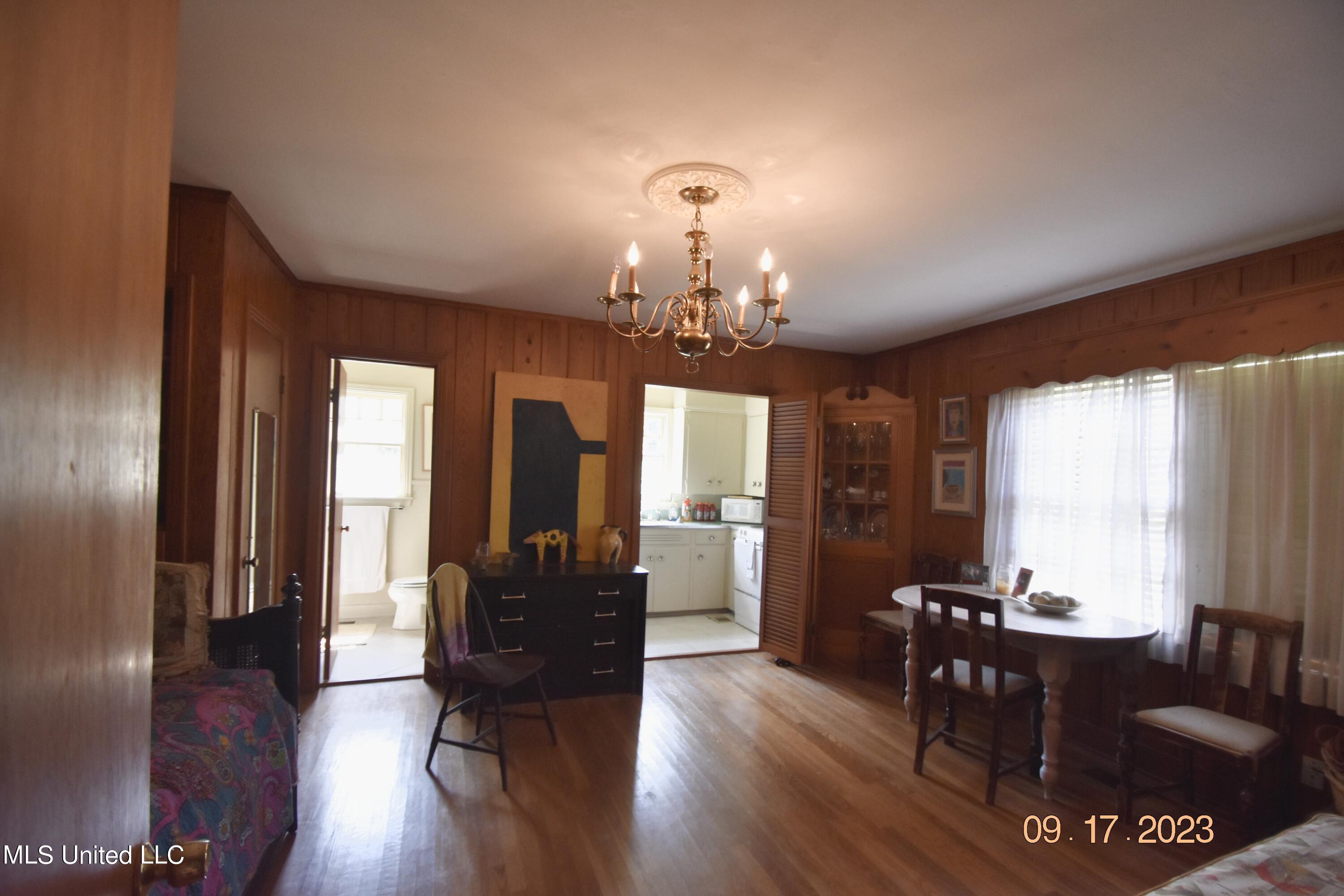 501 Macarthur Avenue