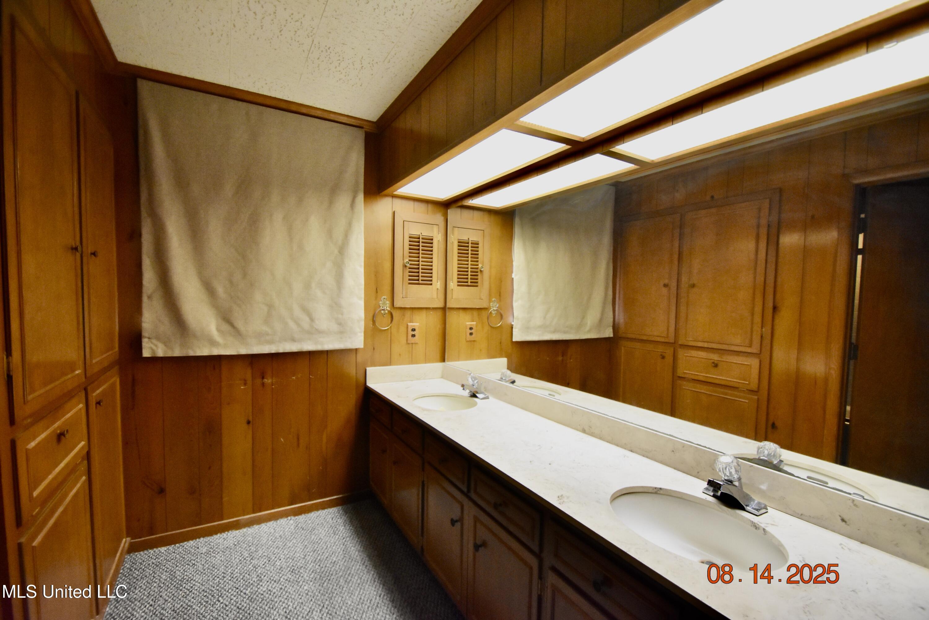 503 East Park Avenue Avenue