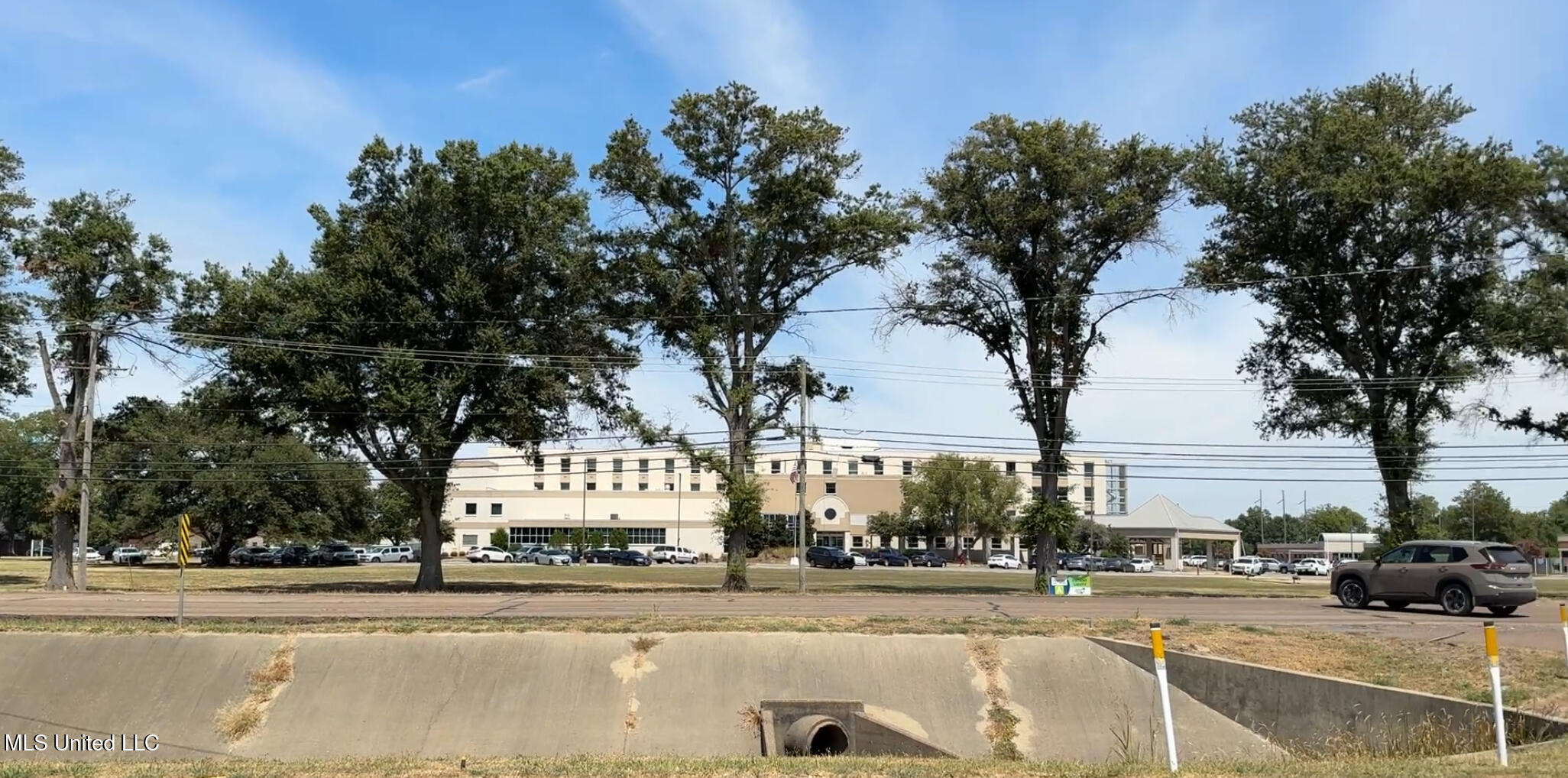 810 E Sunflower Road