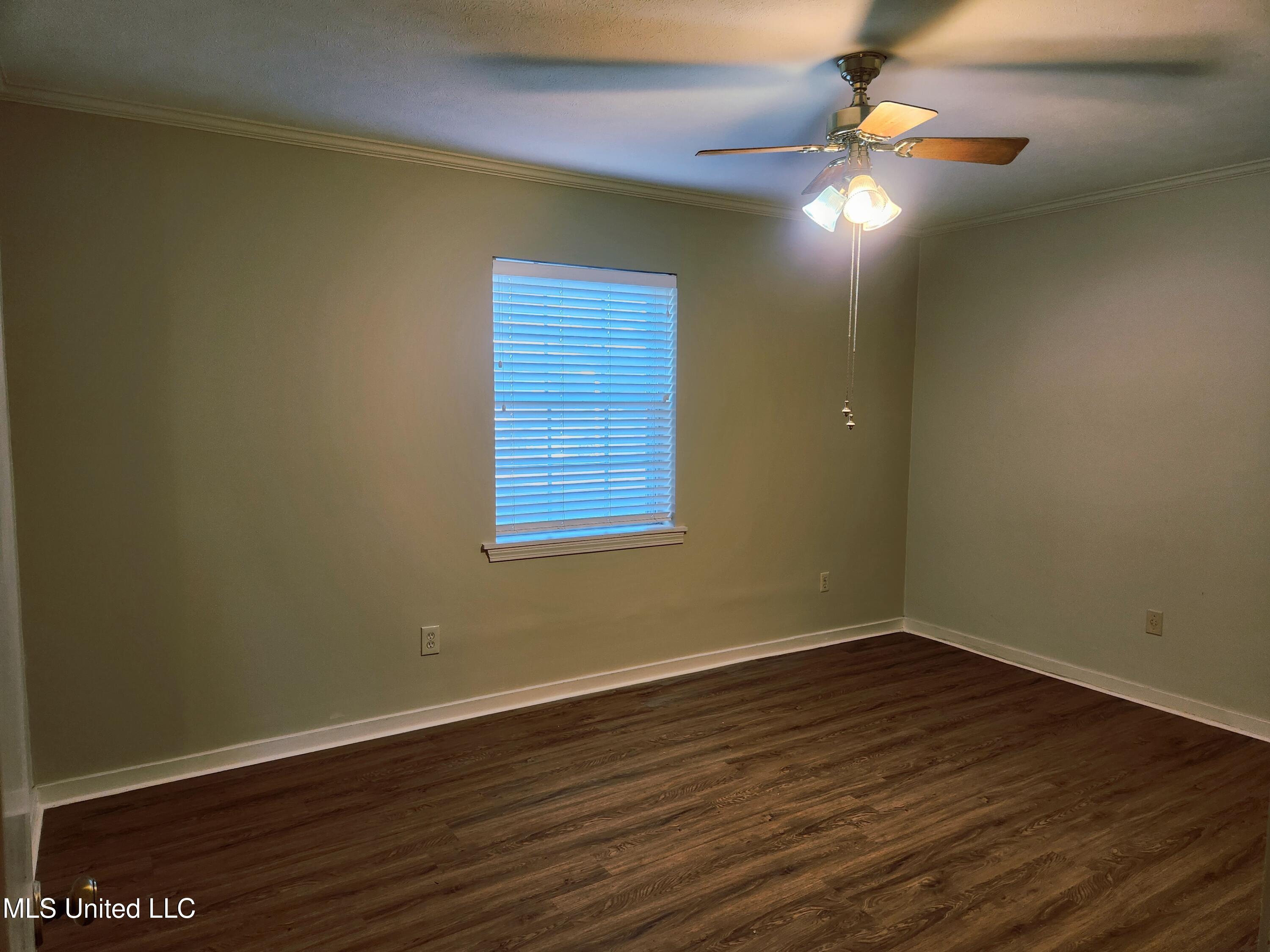 5025 Wayneland Drive, M1