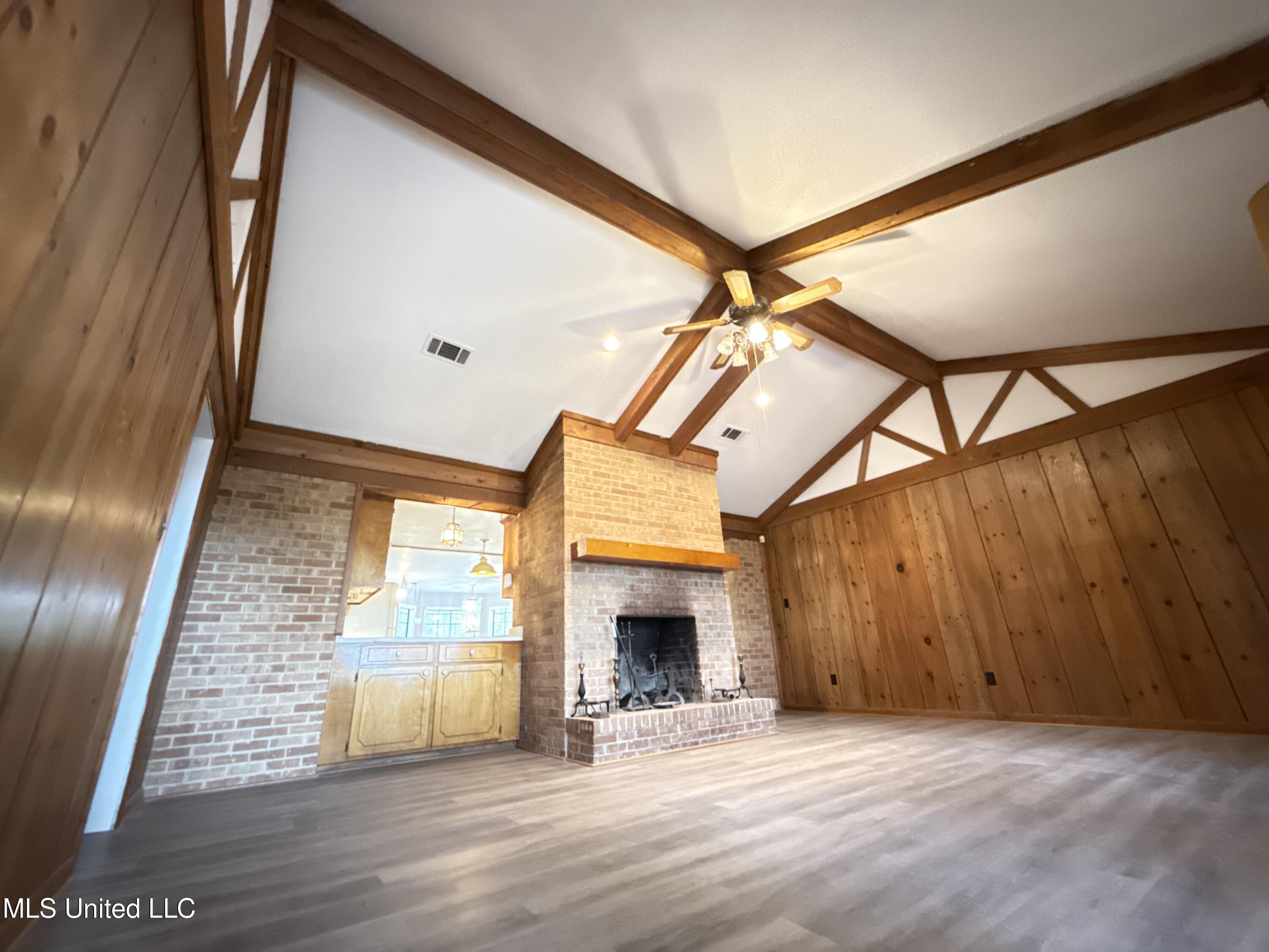 4177 County Road 284