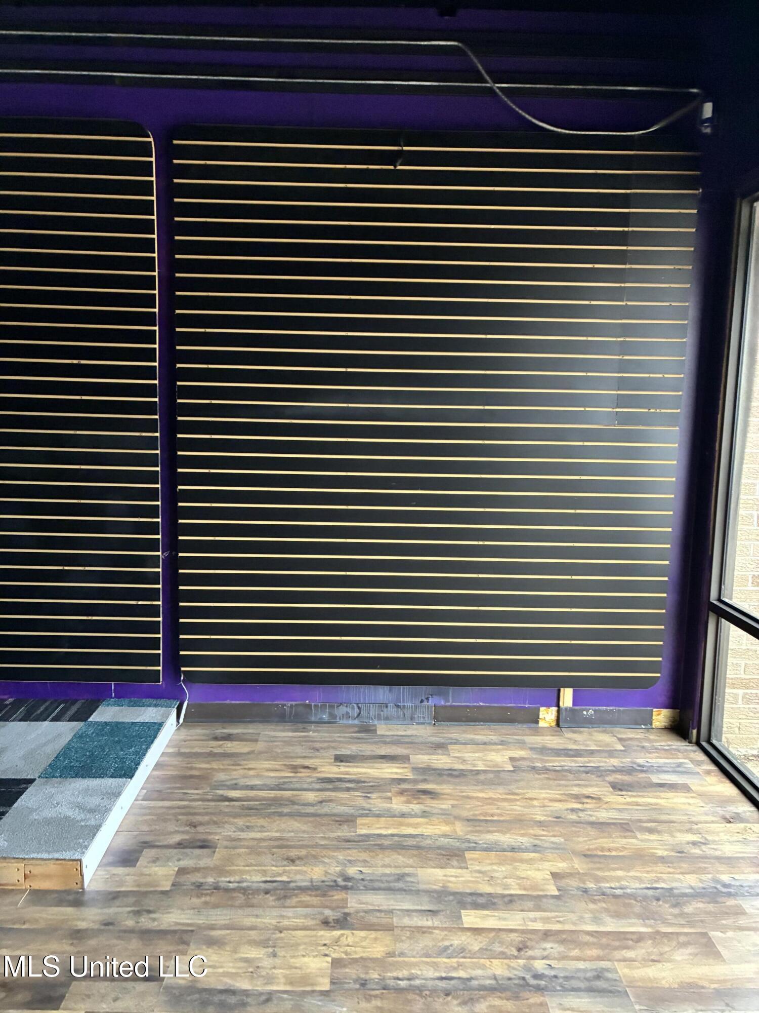 100 E Claiborne Avenue, B