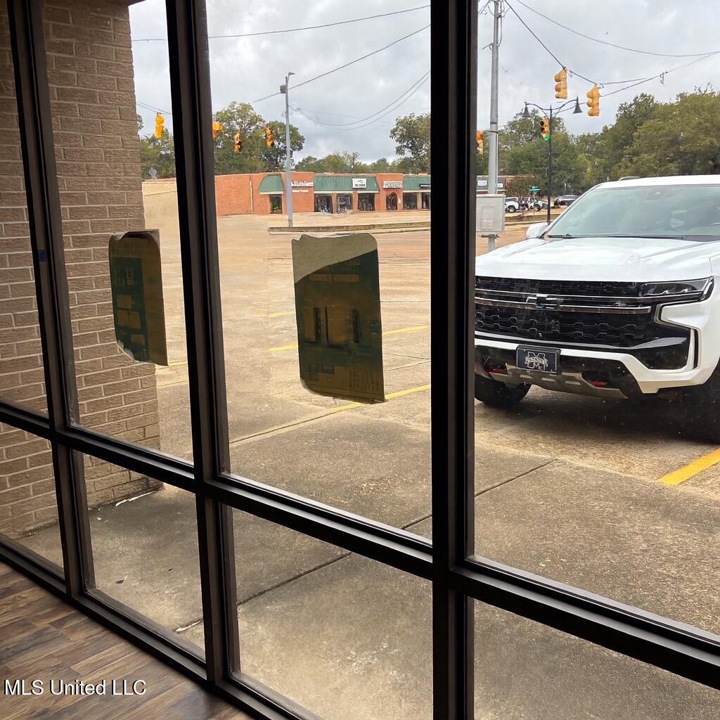 100 E Claiborne Avenue, B