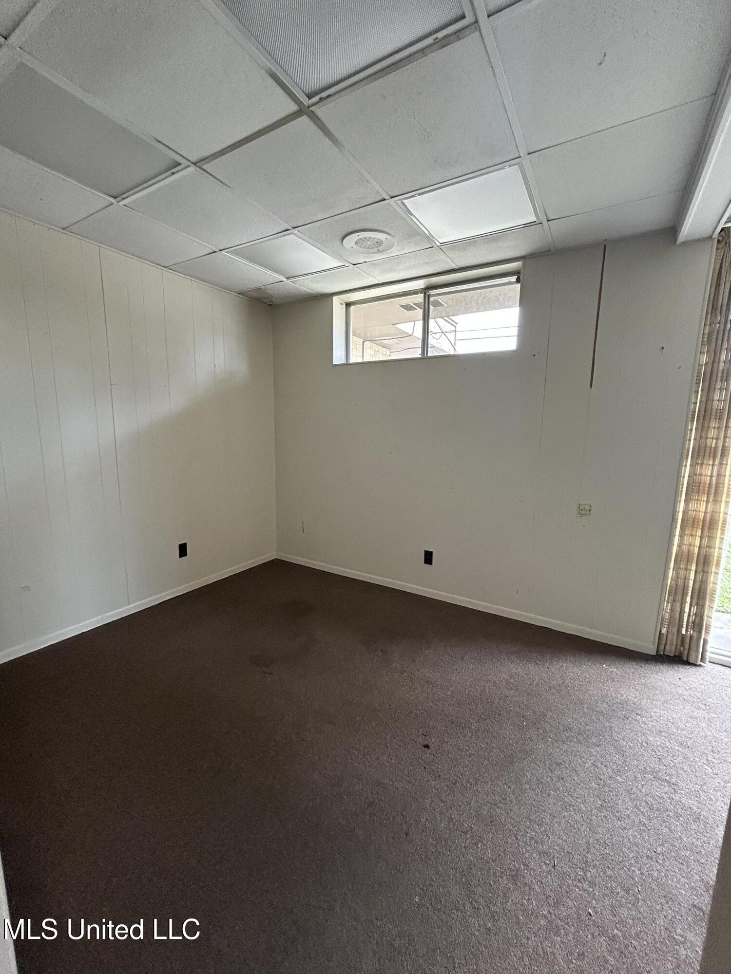 102 East Claiborne, B