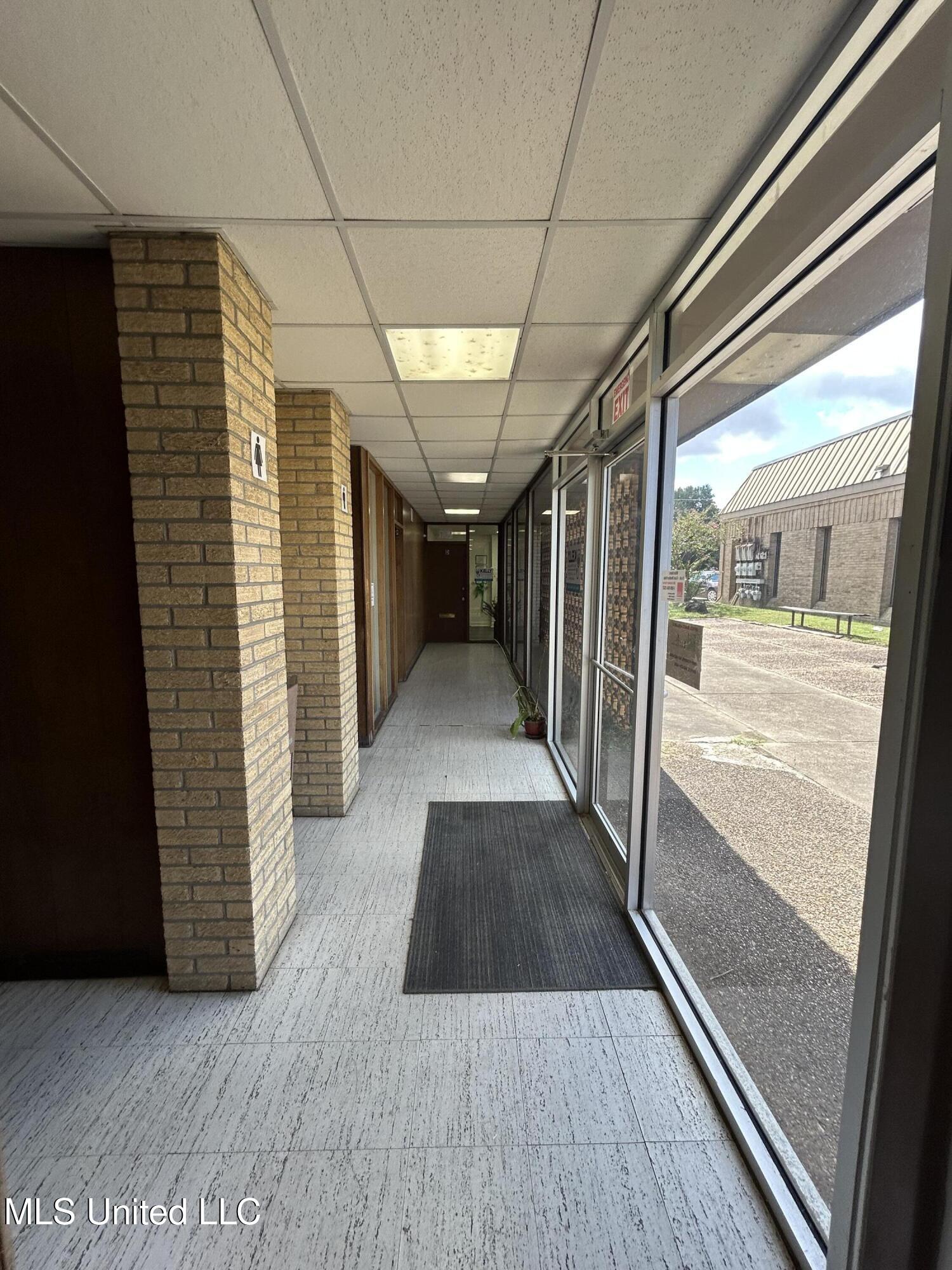 102 East Claiborne, B