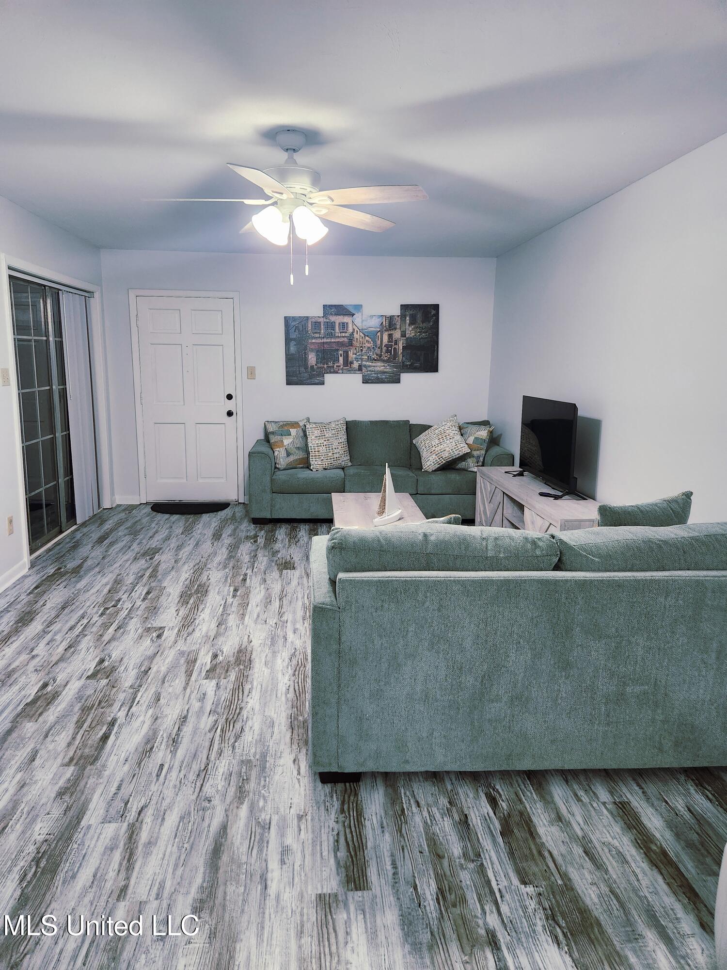 5155 Wayneland Drive, F3