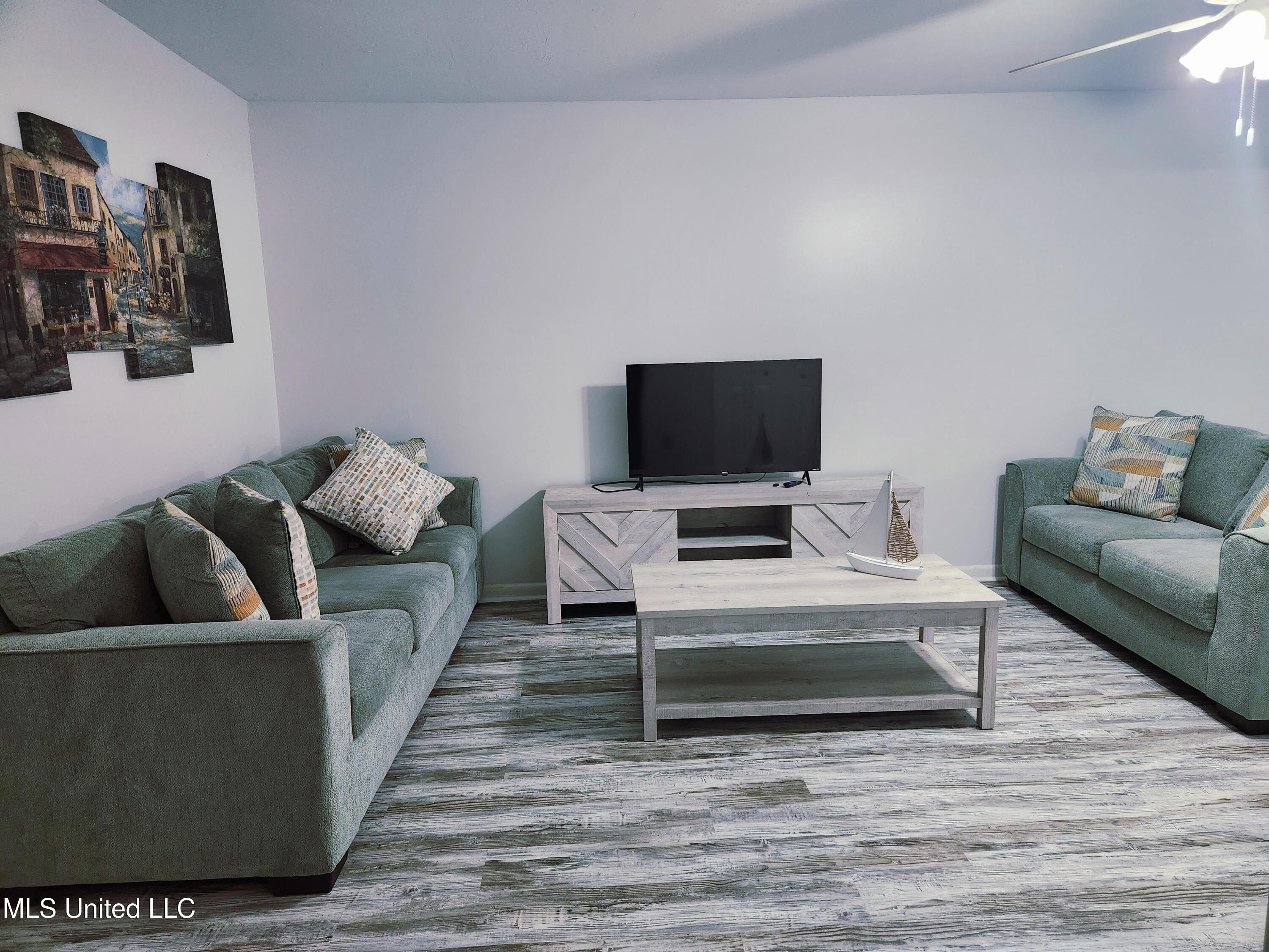 5155 Wayneland Drive, F3