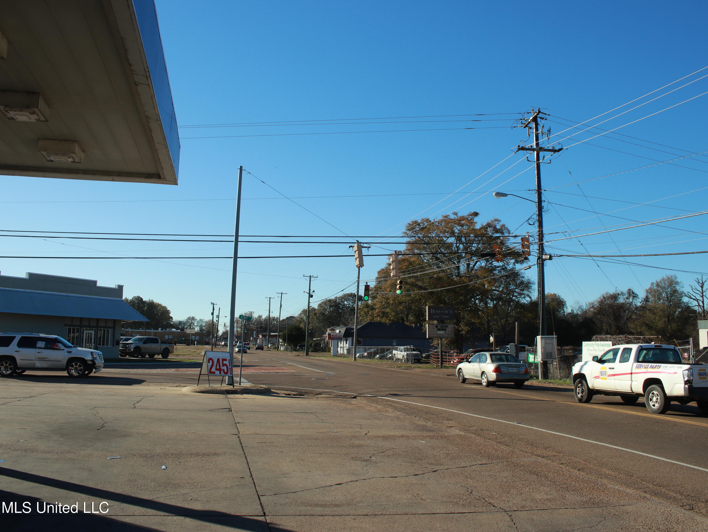 1901 Carrollton Avenue