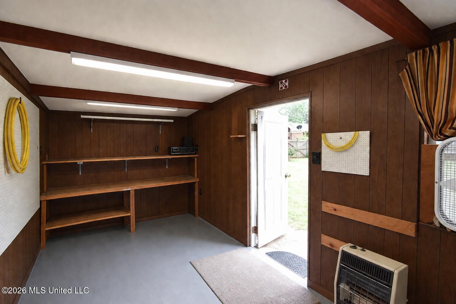 2049 Oakhurst Drive