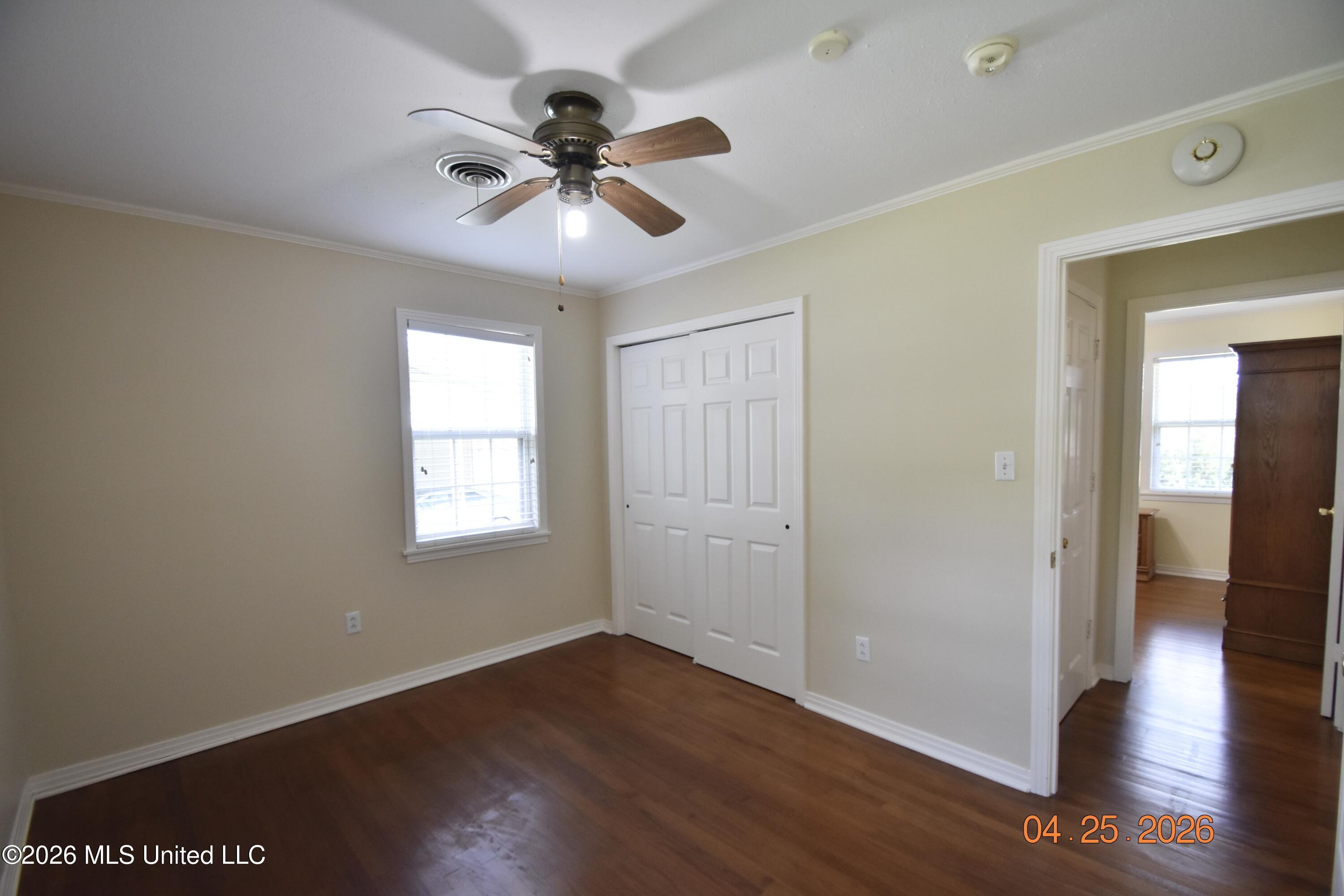 2049 Oakhurst Drive