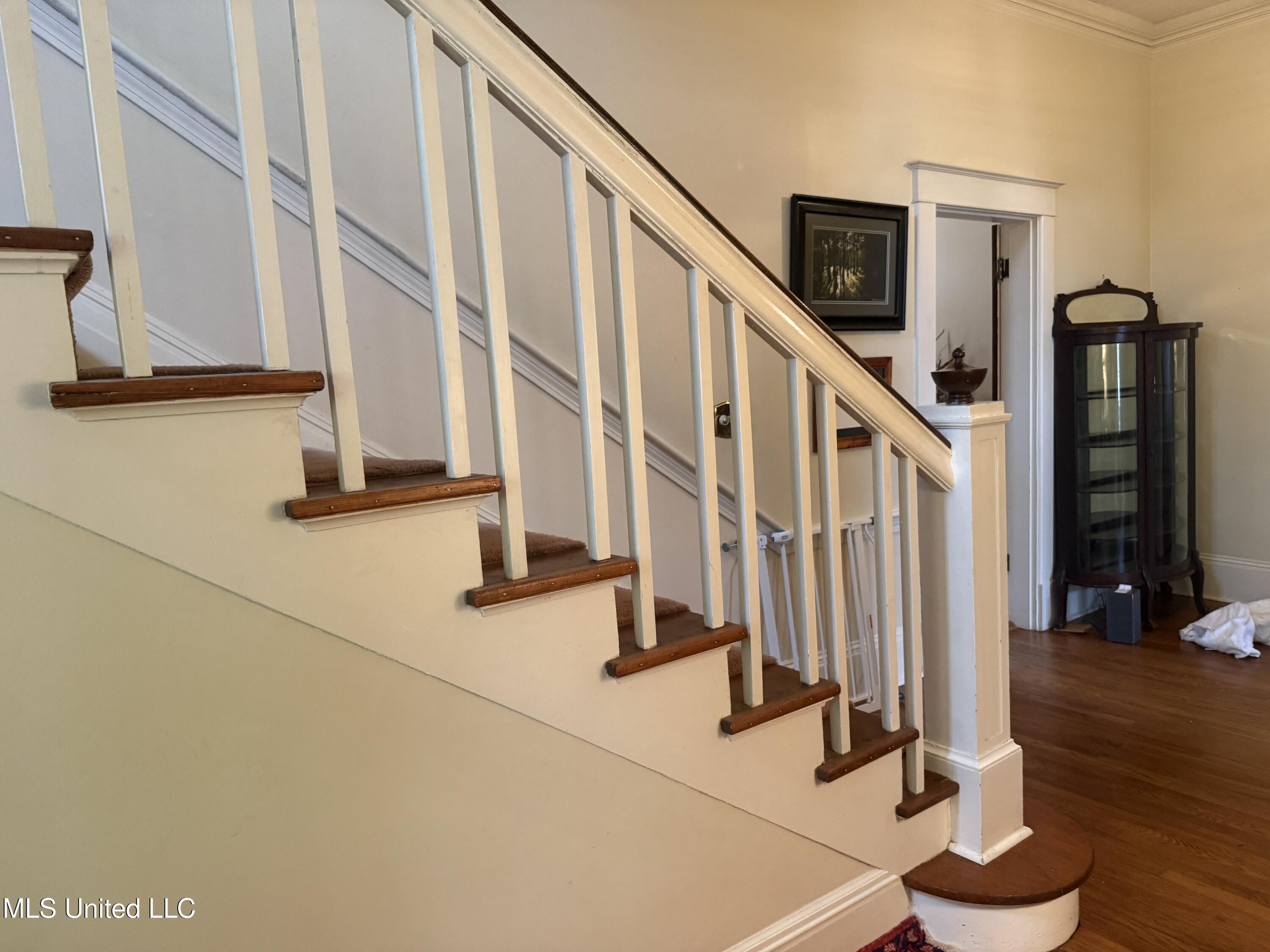 2502 W Claiborne Avenue