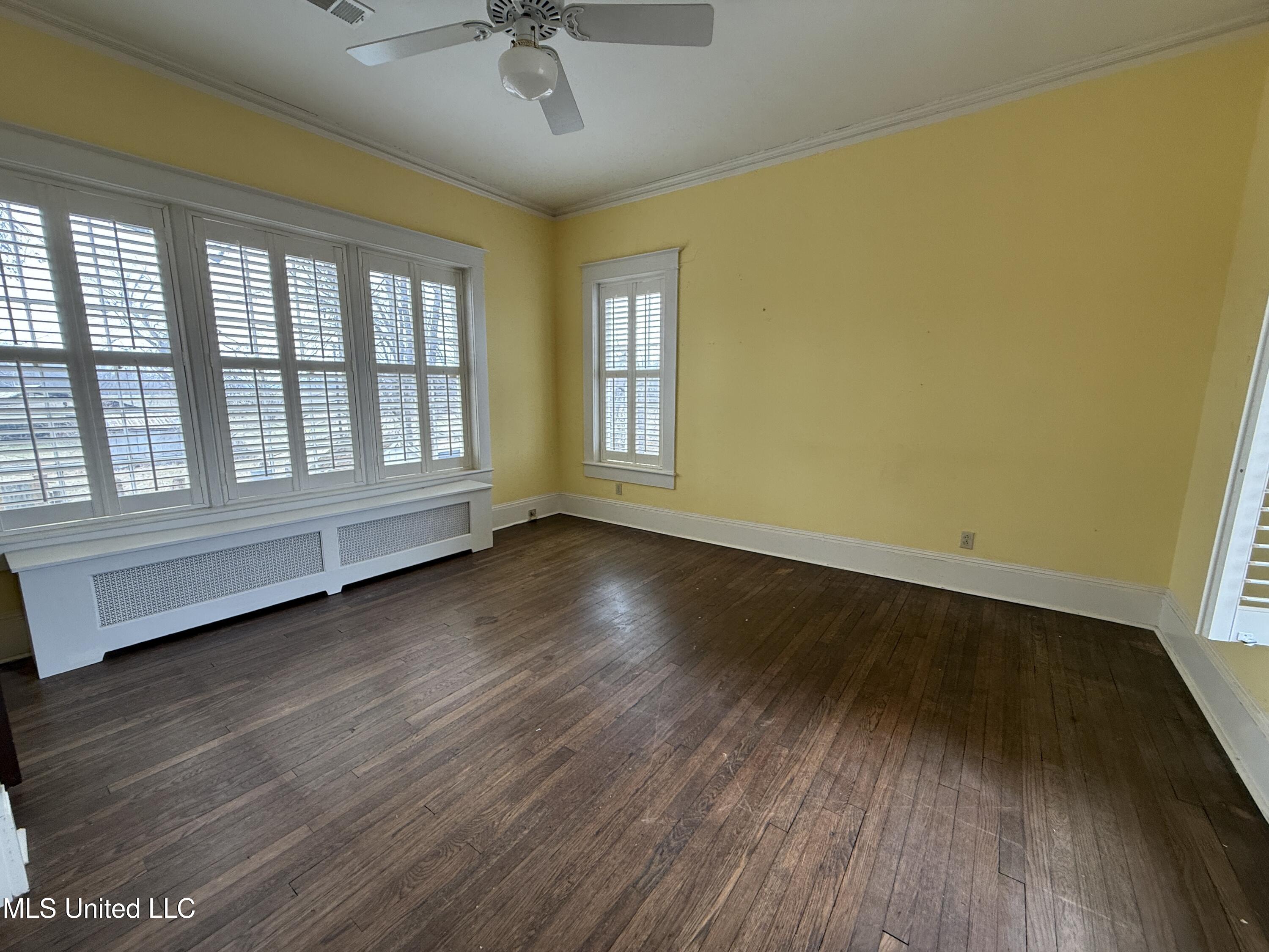 2502 W Claiborne Avenue