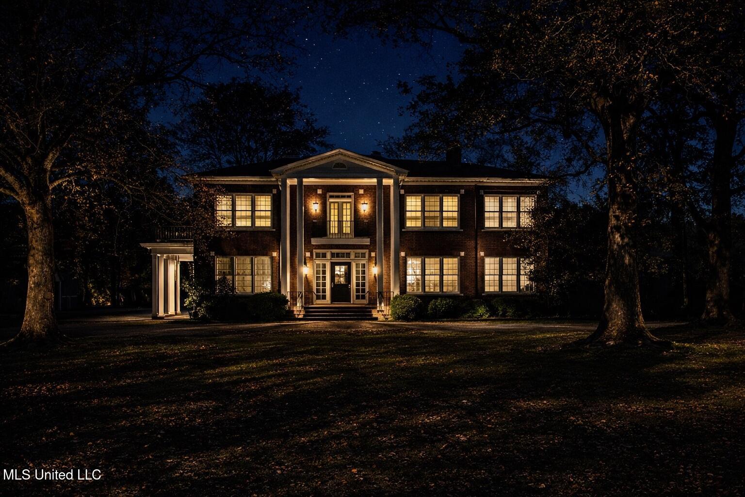 2502 W Claiborne Avenue