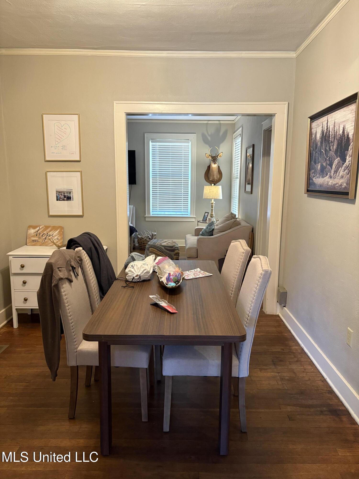 404 Grand Boulevard, 2