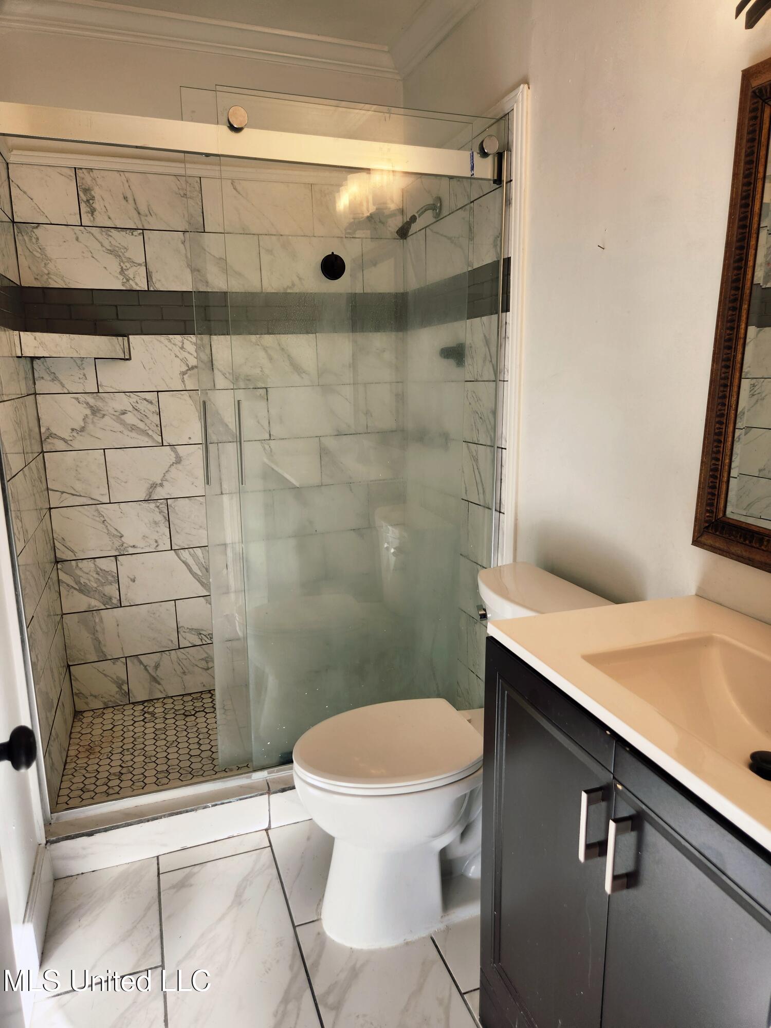 5025 Wayneland Drive, H3