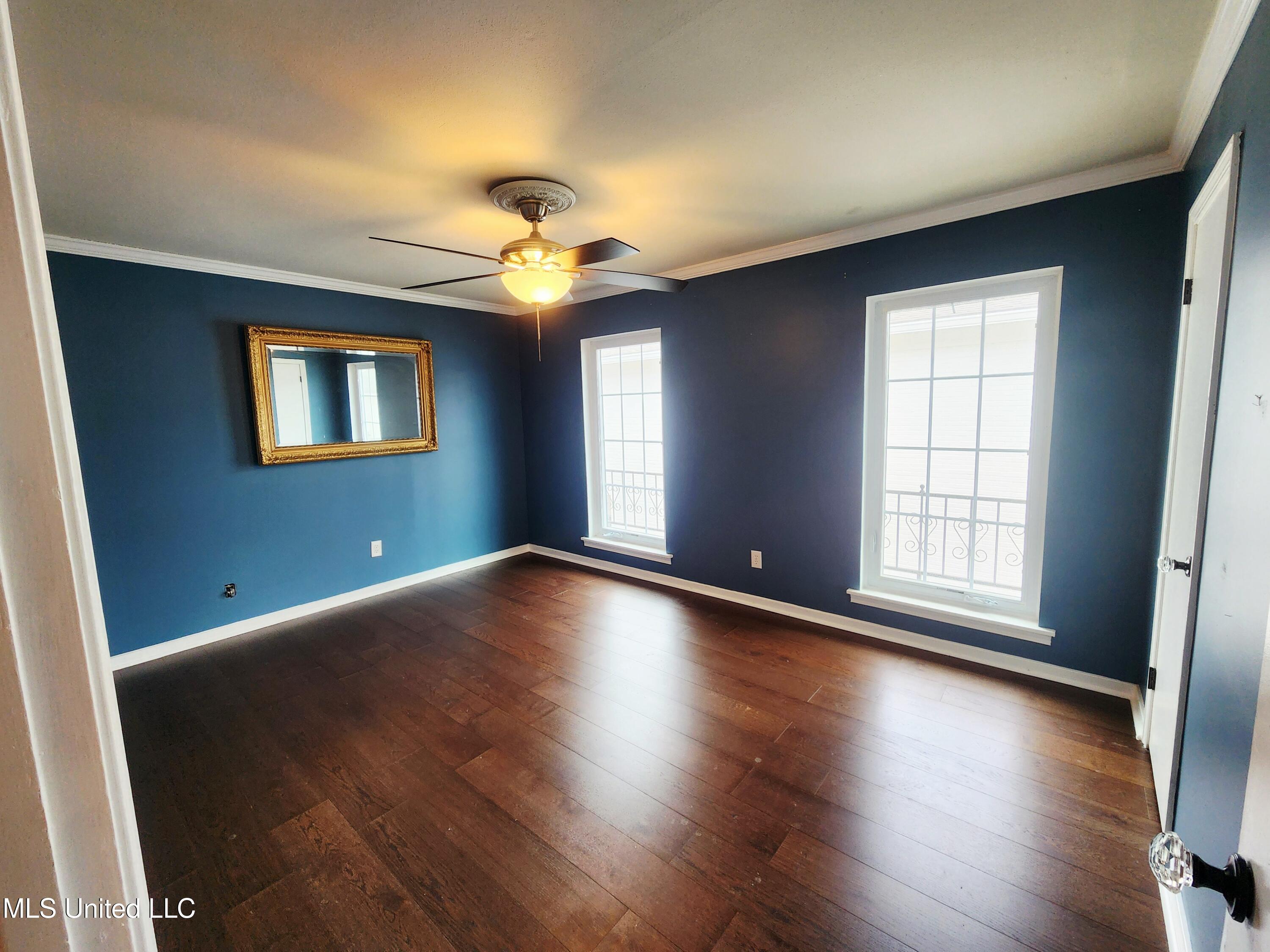 5025 Wayneland Drive, H3