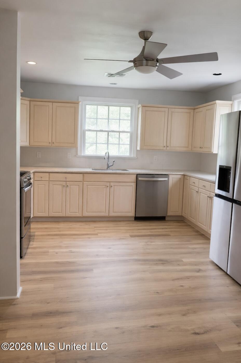 301 W Harding Avenue