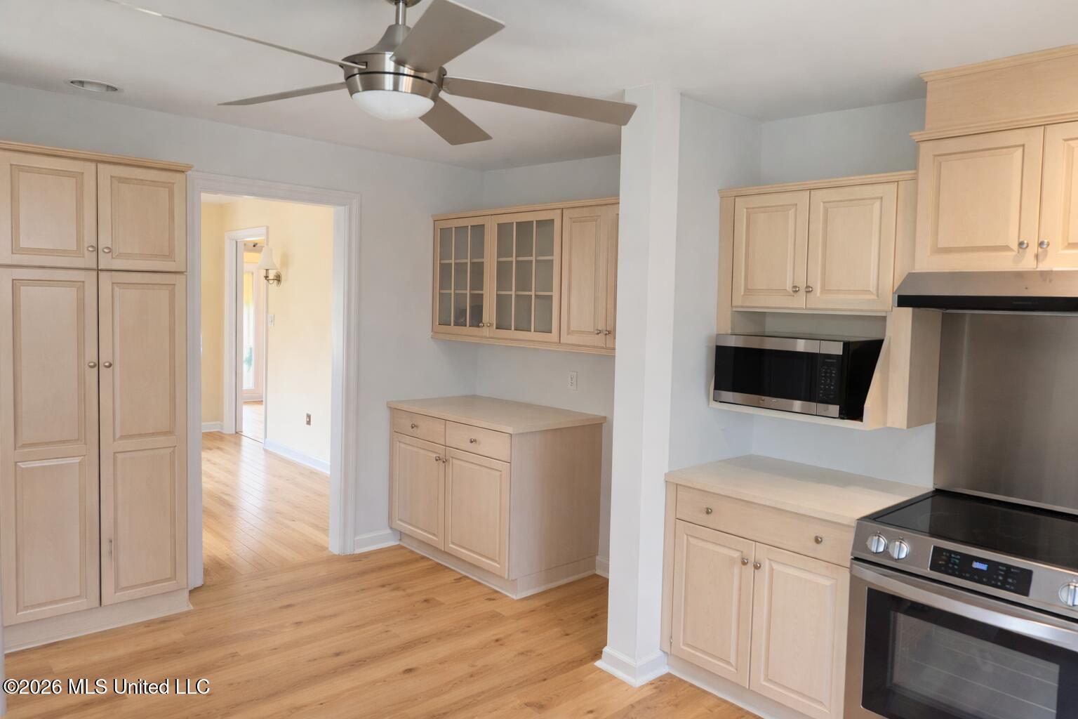 301 W Harding Avenue