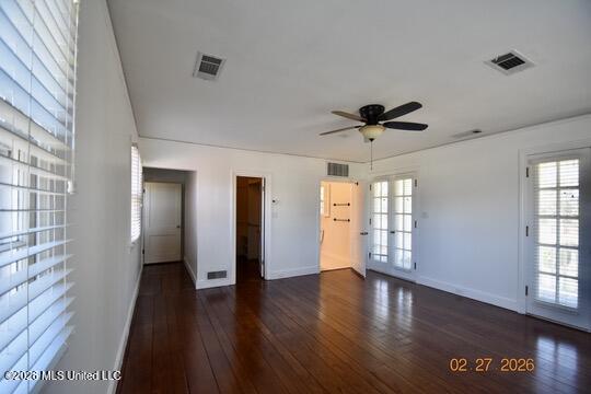 404 E Adams Avenue