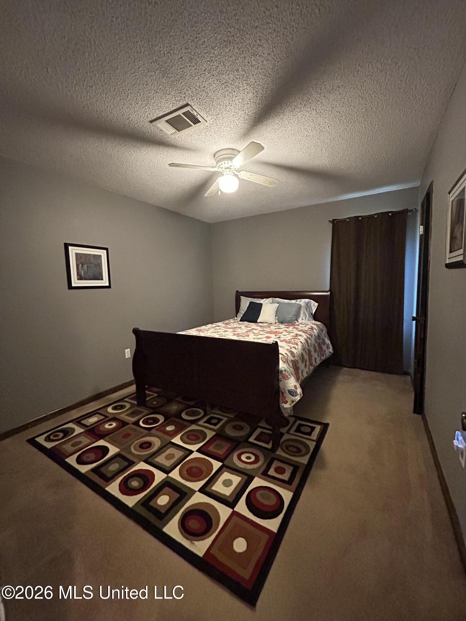 1203 Peggy Lane