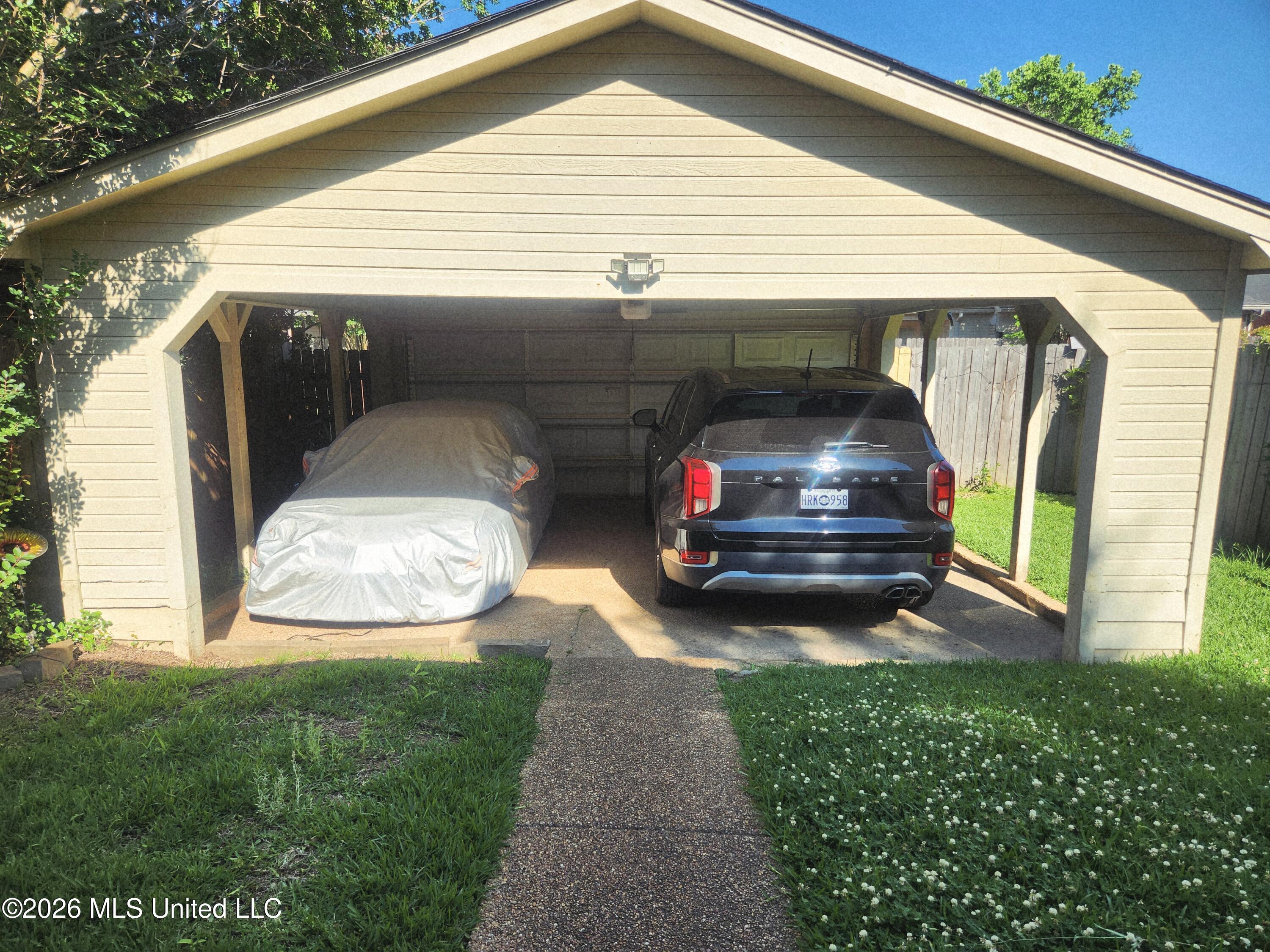 118 N Brighton Drive