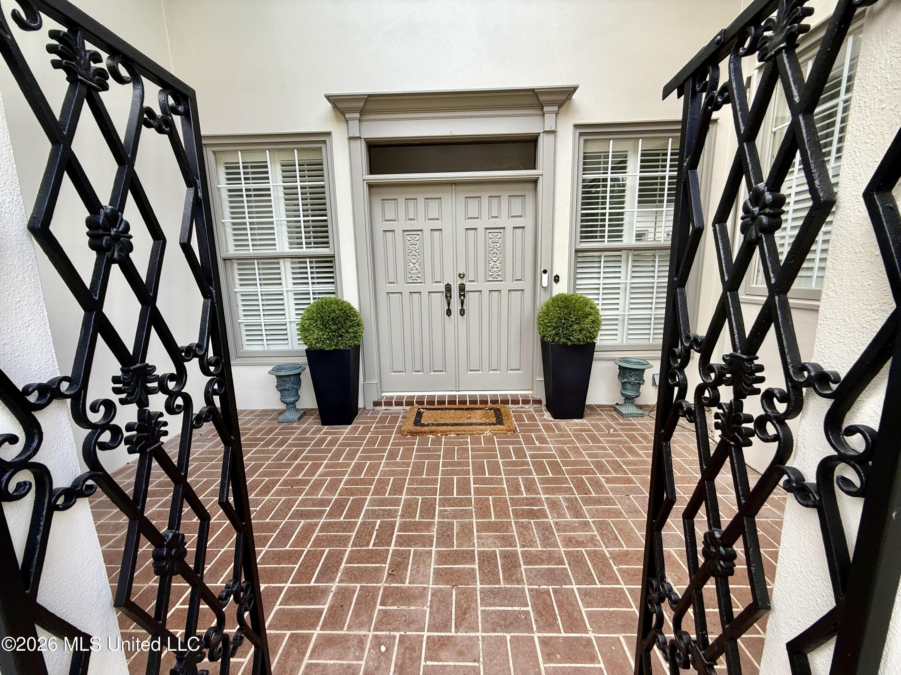 318 Grand Boulevard