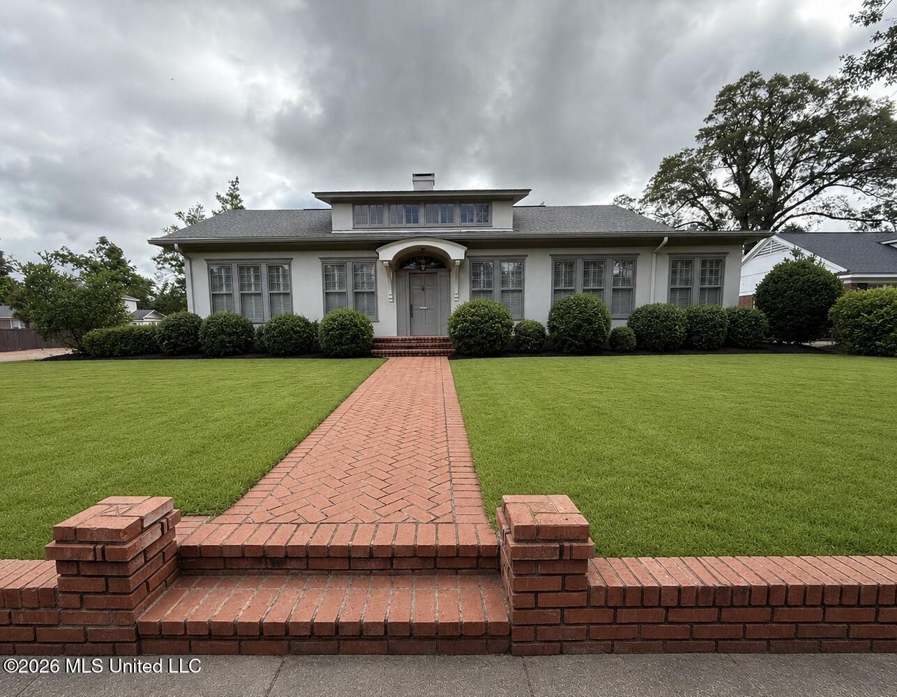 318 Grand Boulevard