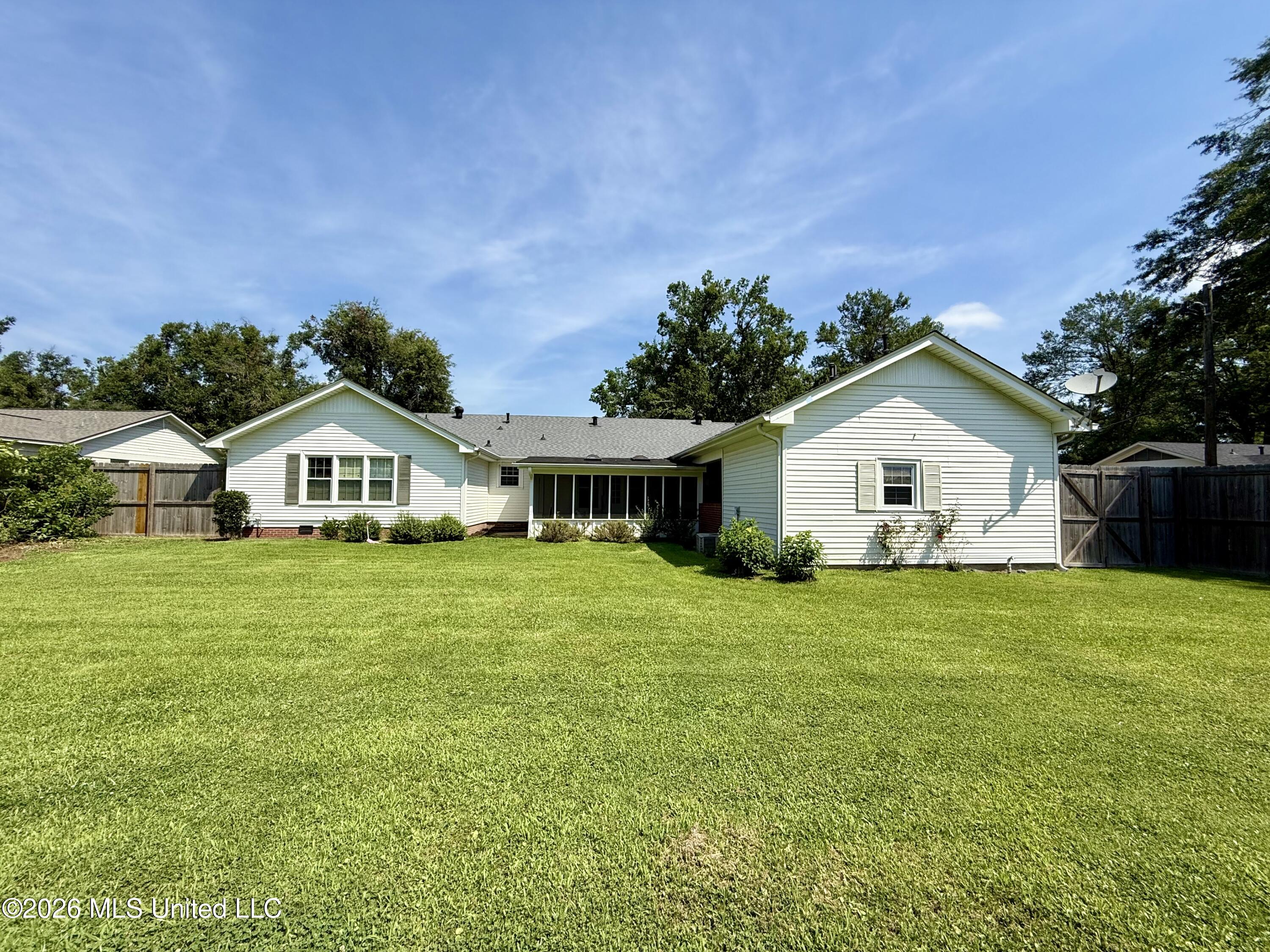 506 E Harding Avenue