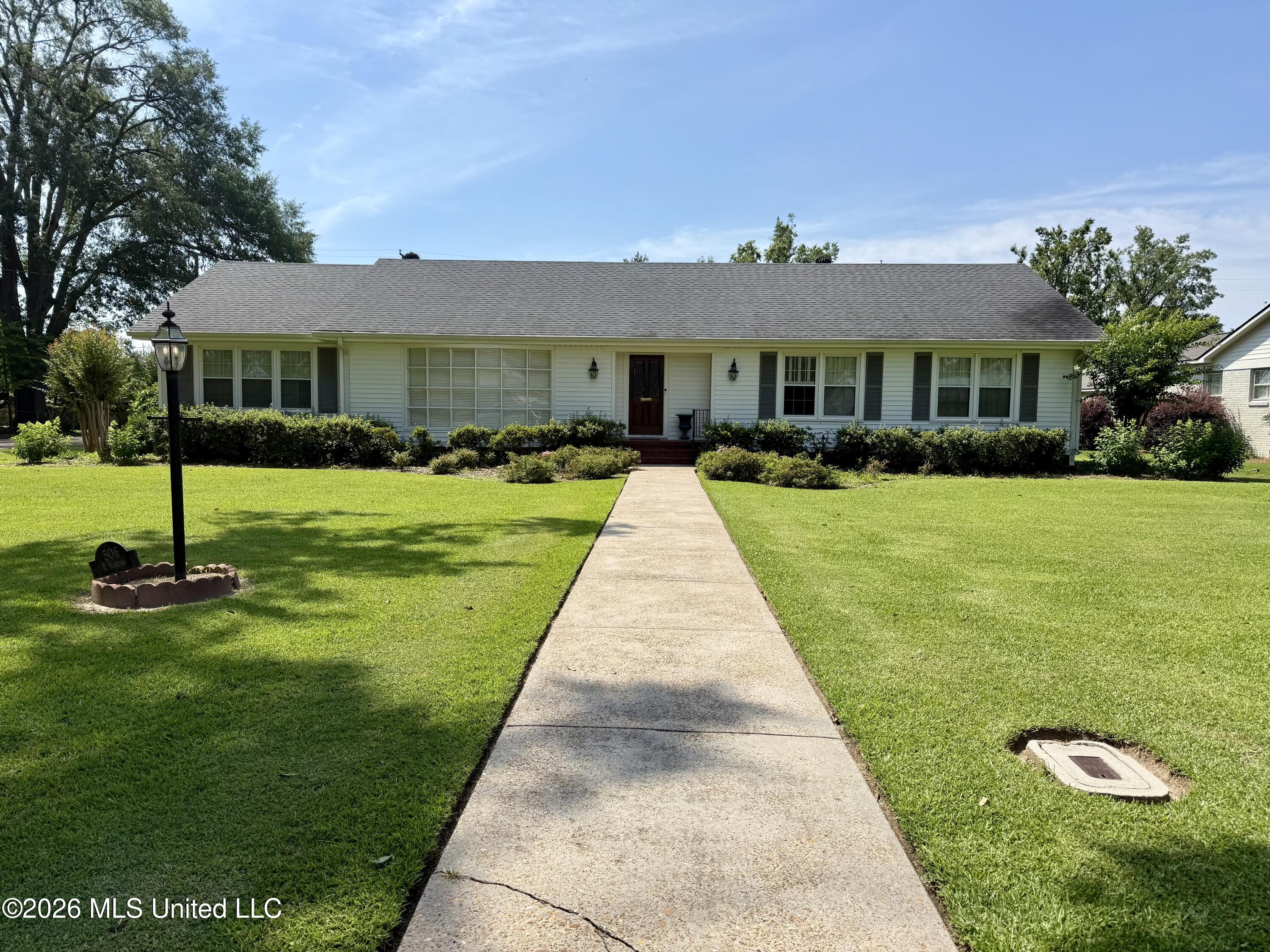 506 E Harding Avenue
