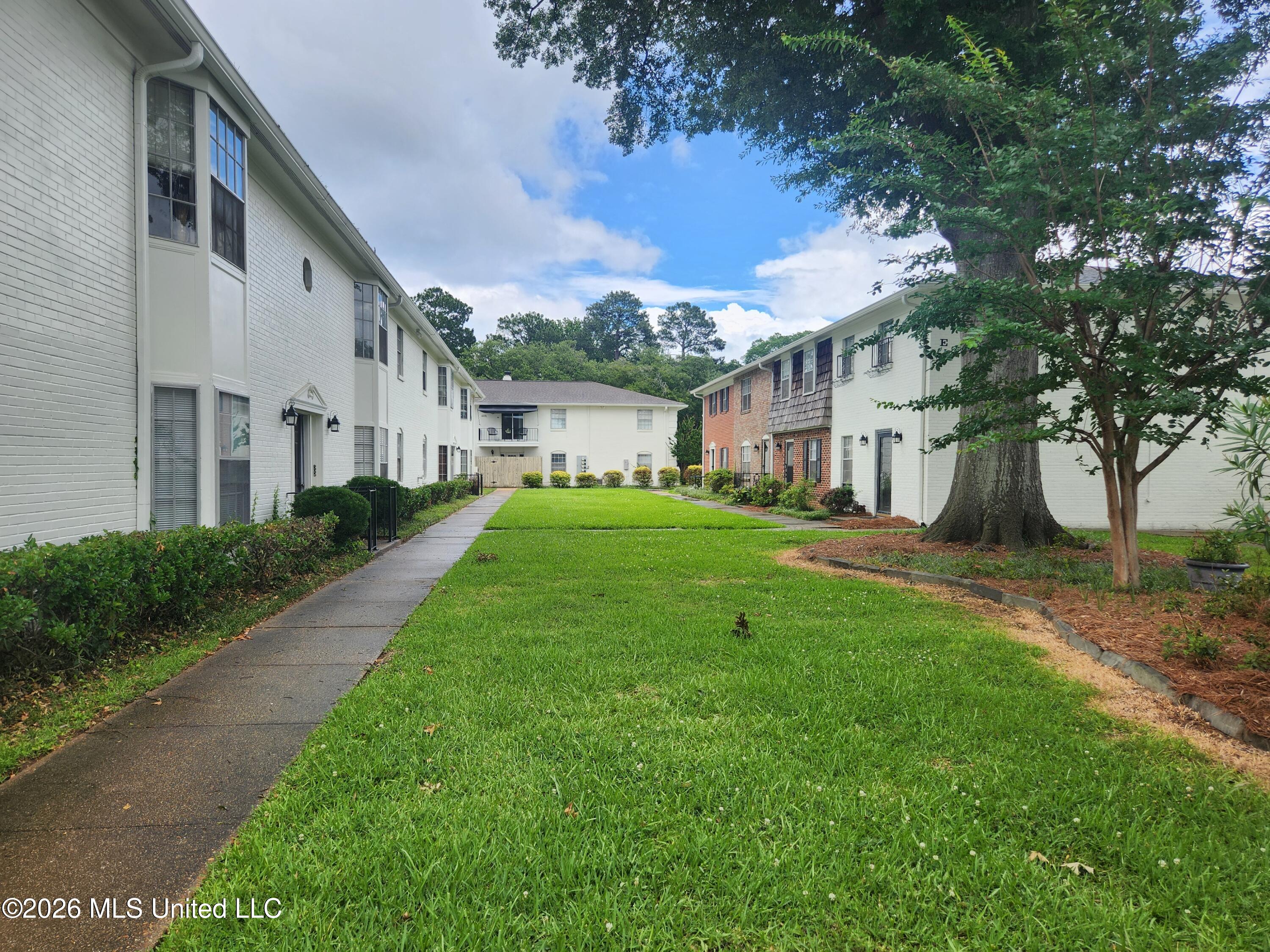 5025 Wayneland Drive, G5
