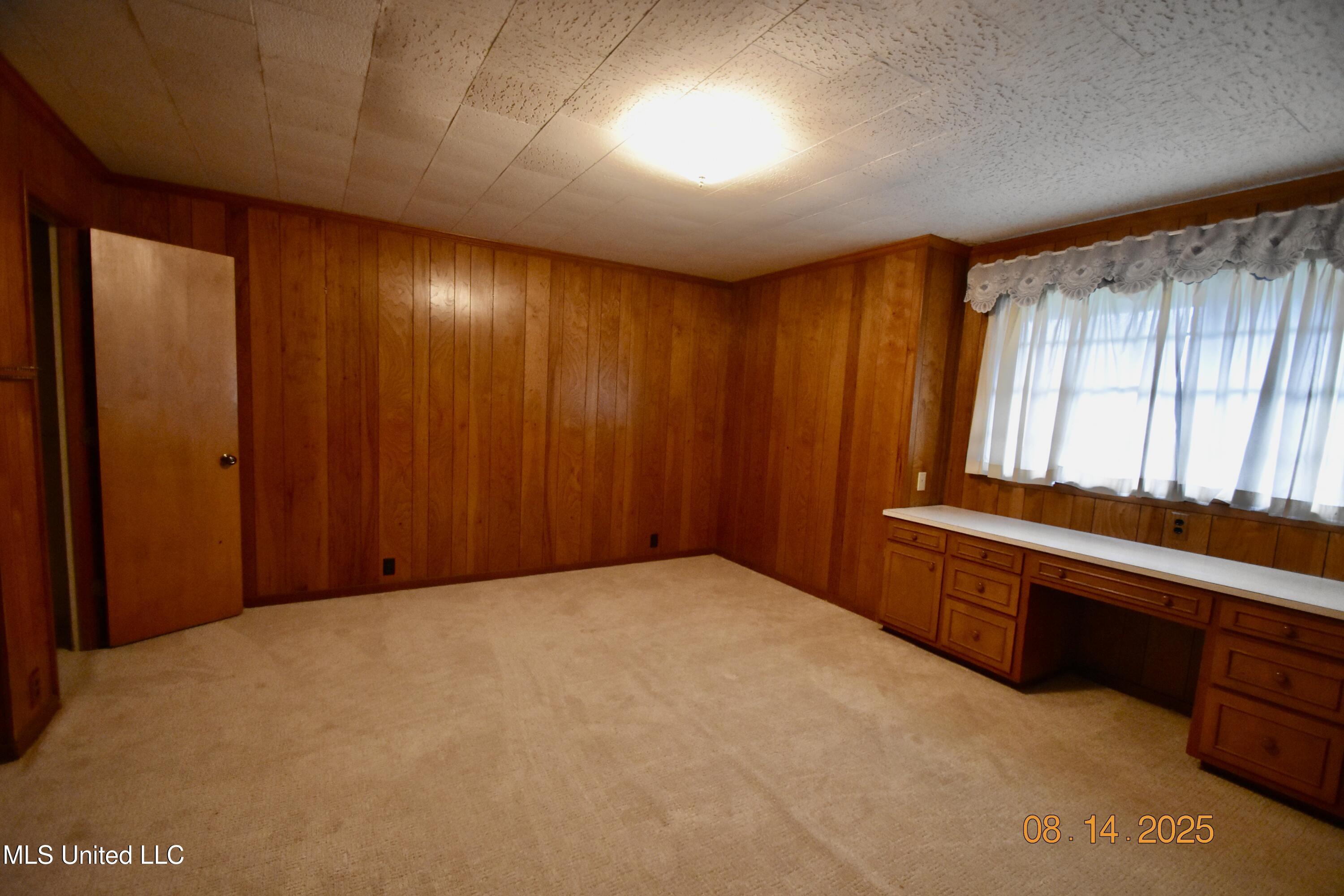 503 East Park Avenue