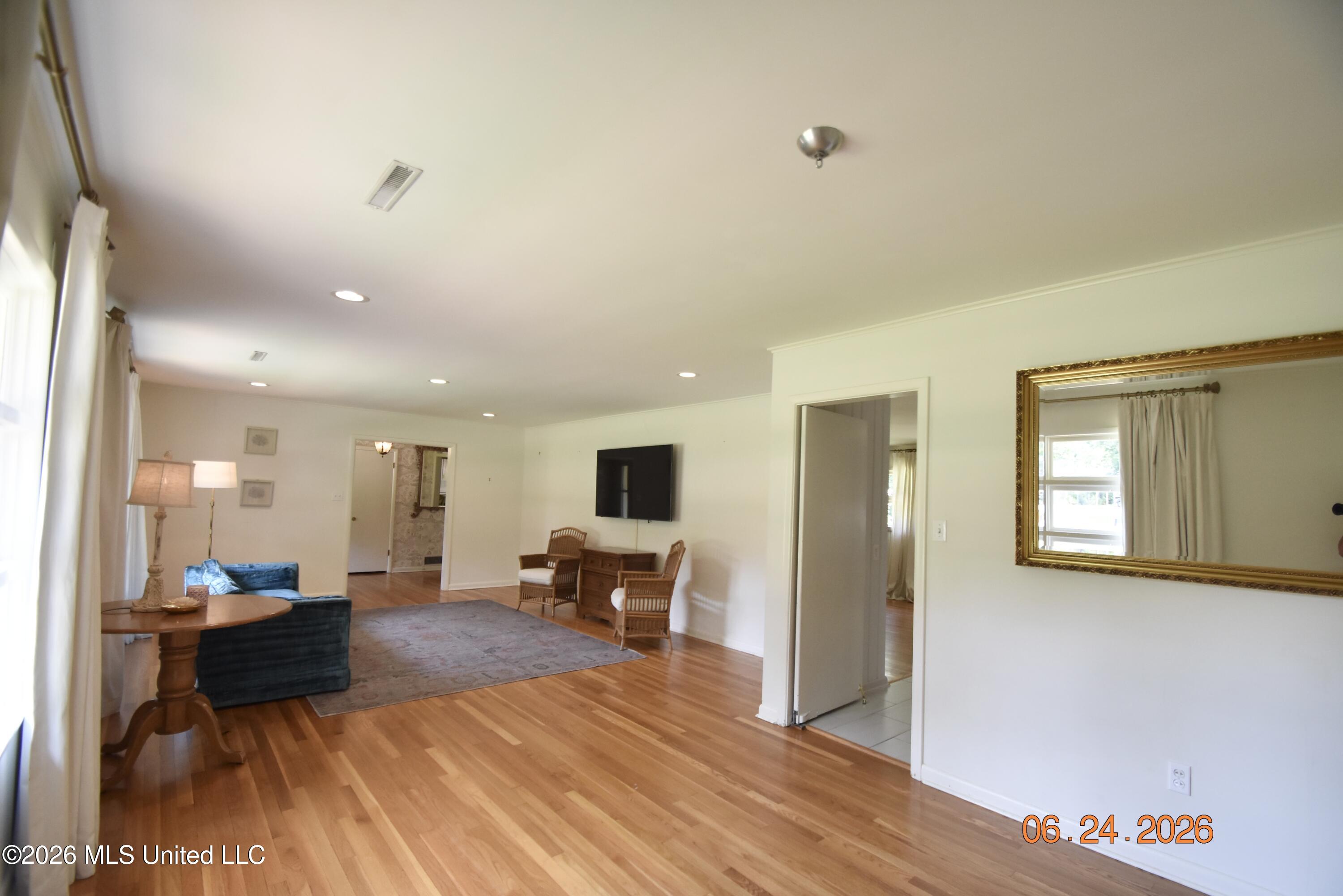 408 E Park Avenue