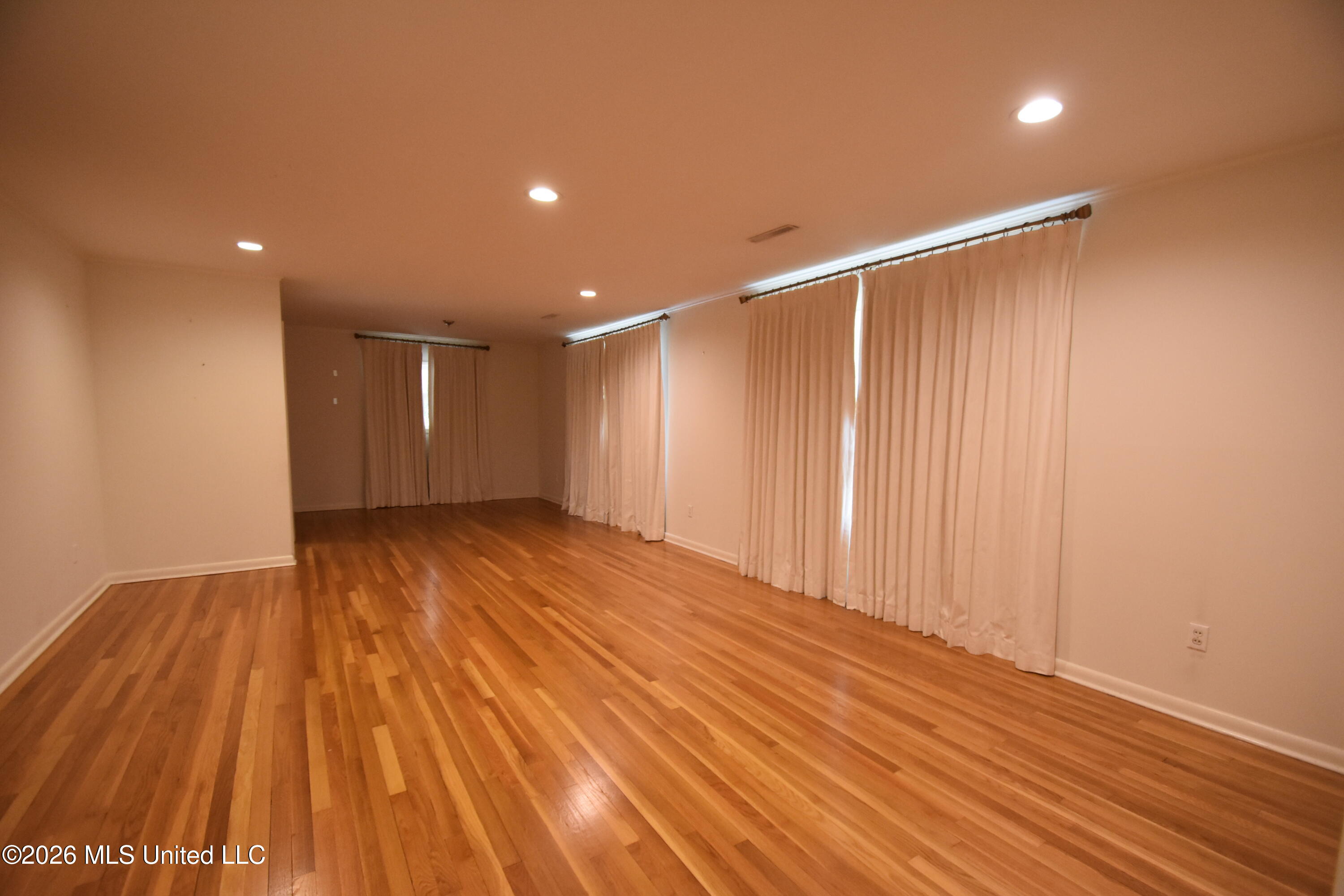 408 E Park Avenue