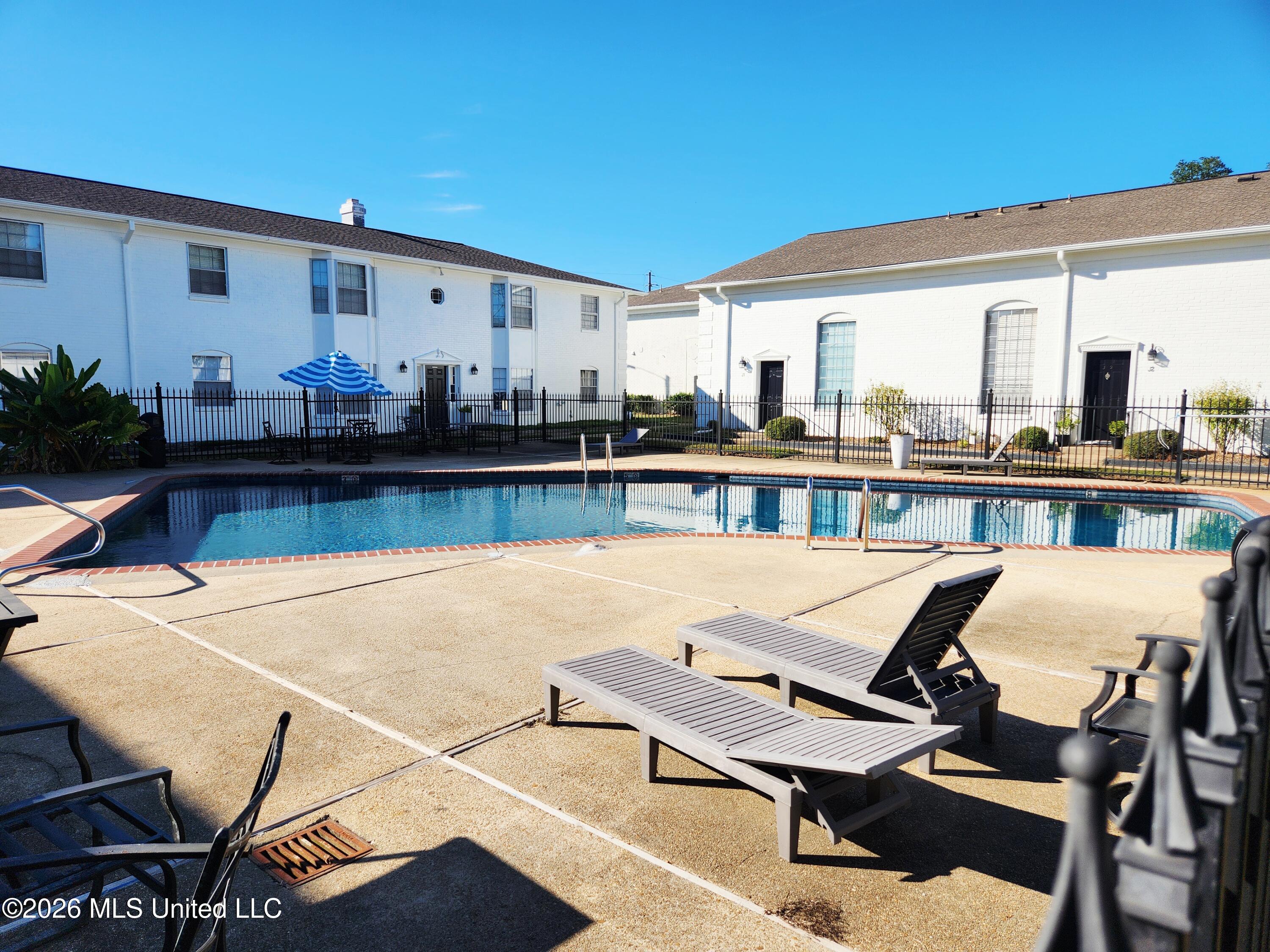 5025 Wayneland Drive, M1