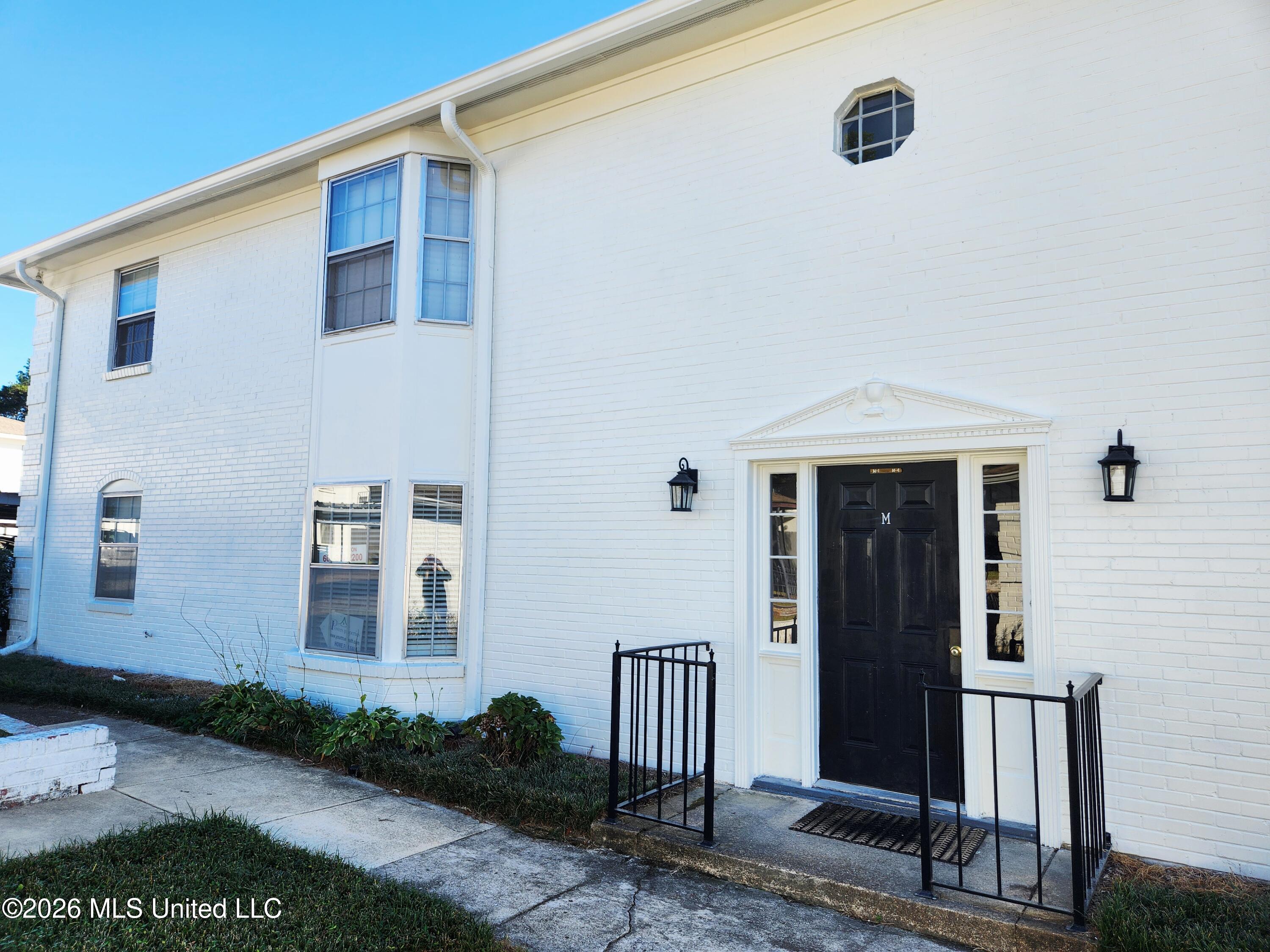 5025 Wayneland Drive, M1